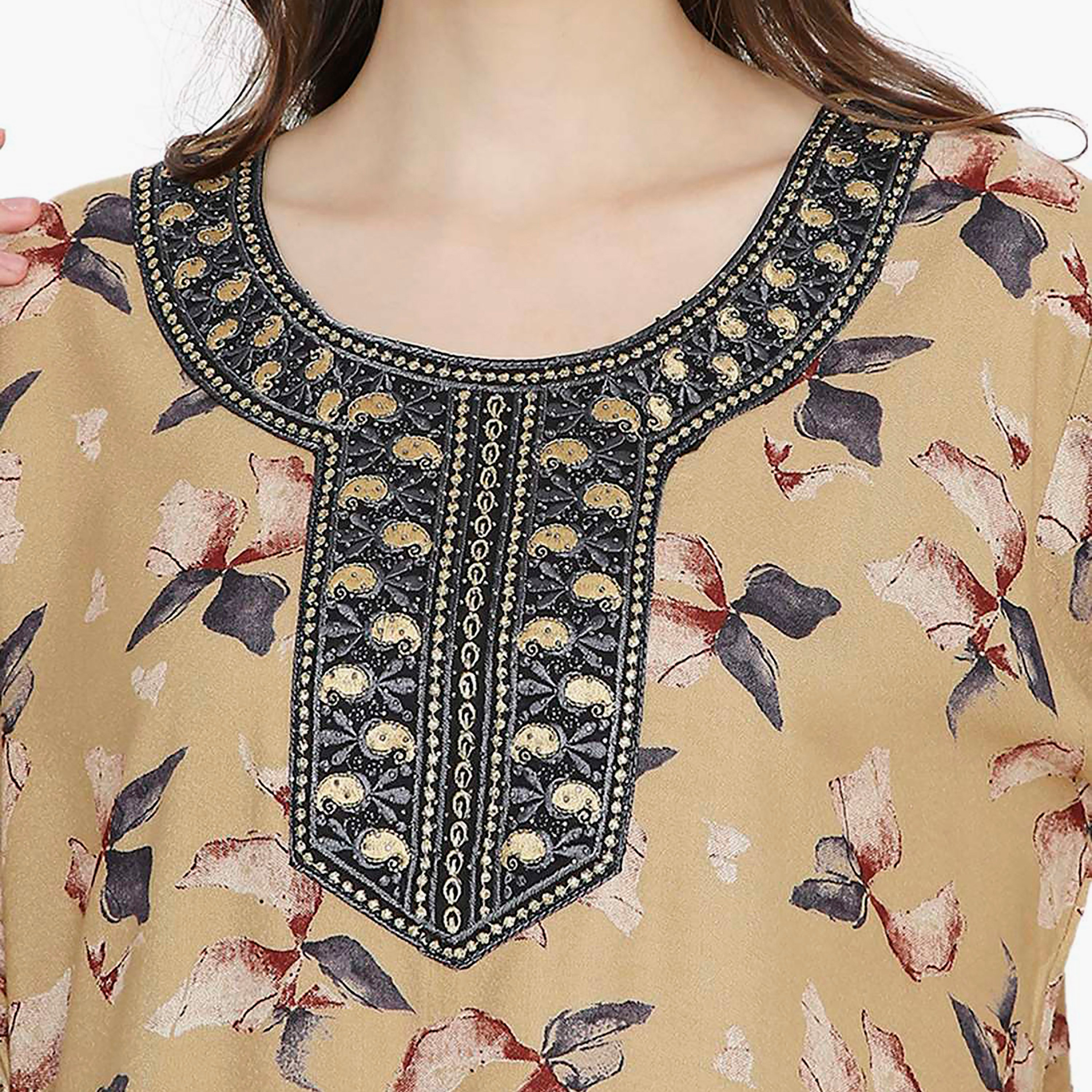 جلابية نسائية مطرزة بالزهور وعقدة عنق من هانا آند سارة-women-arabicclothing-jalabiyas-image-7