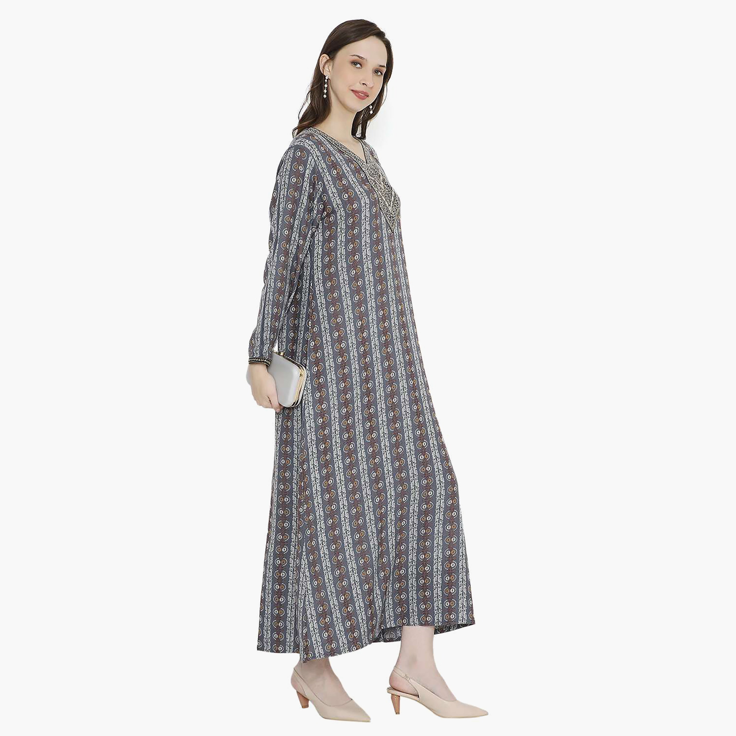جلابية نسائية مطرزة بعقدة عنق من هانا آند سارة-women-arabicclothing-jalabiyas-image-9