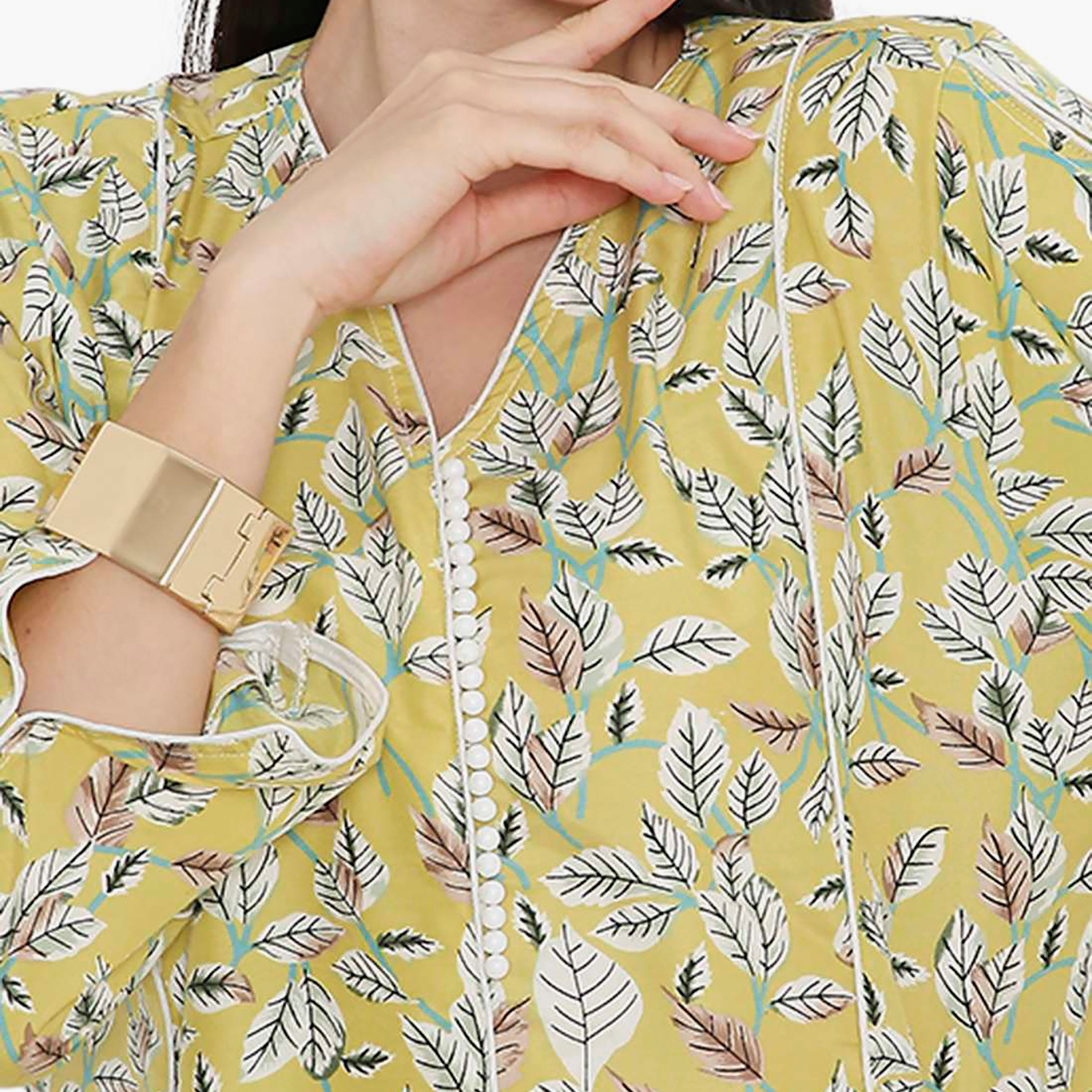 جلابية نسائية بطبعة أوراق الشجر مع أزرار وفتحة رقبة وأكمام مشقوقة من هانا آند سارة-women-arabicclothing-jalabiyas-image-6