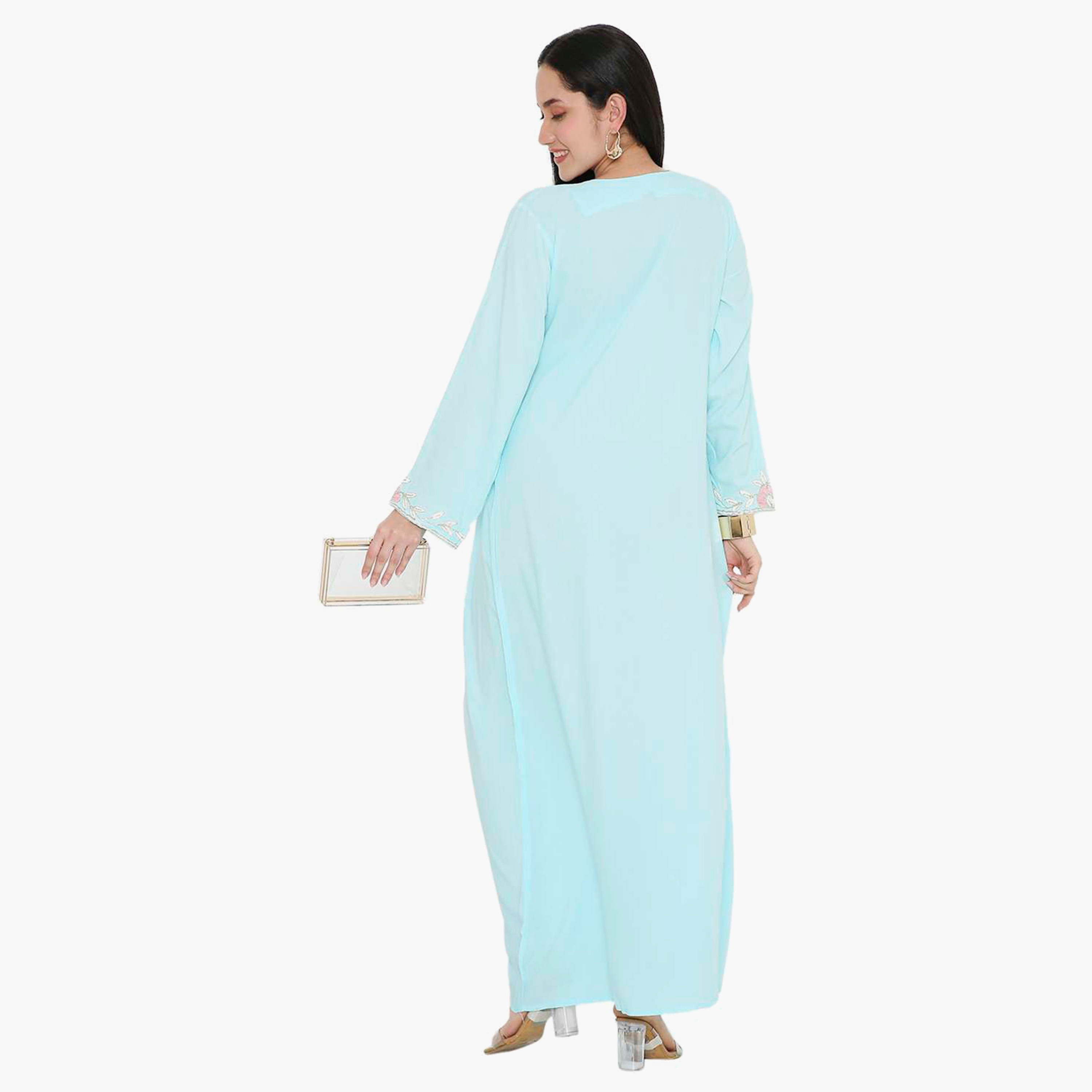 جلابية نسائية مطرزة بفتحة رقبة دائرية مع تفاصيل مطوية من هانا آند سارة-women-arabicclothing-jalabiyas-image-5