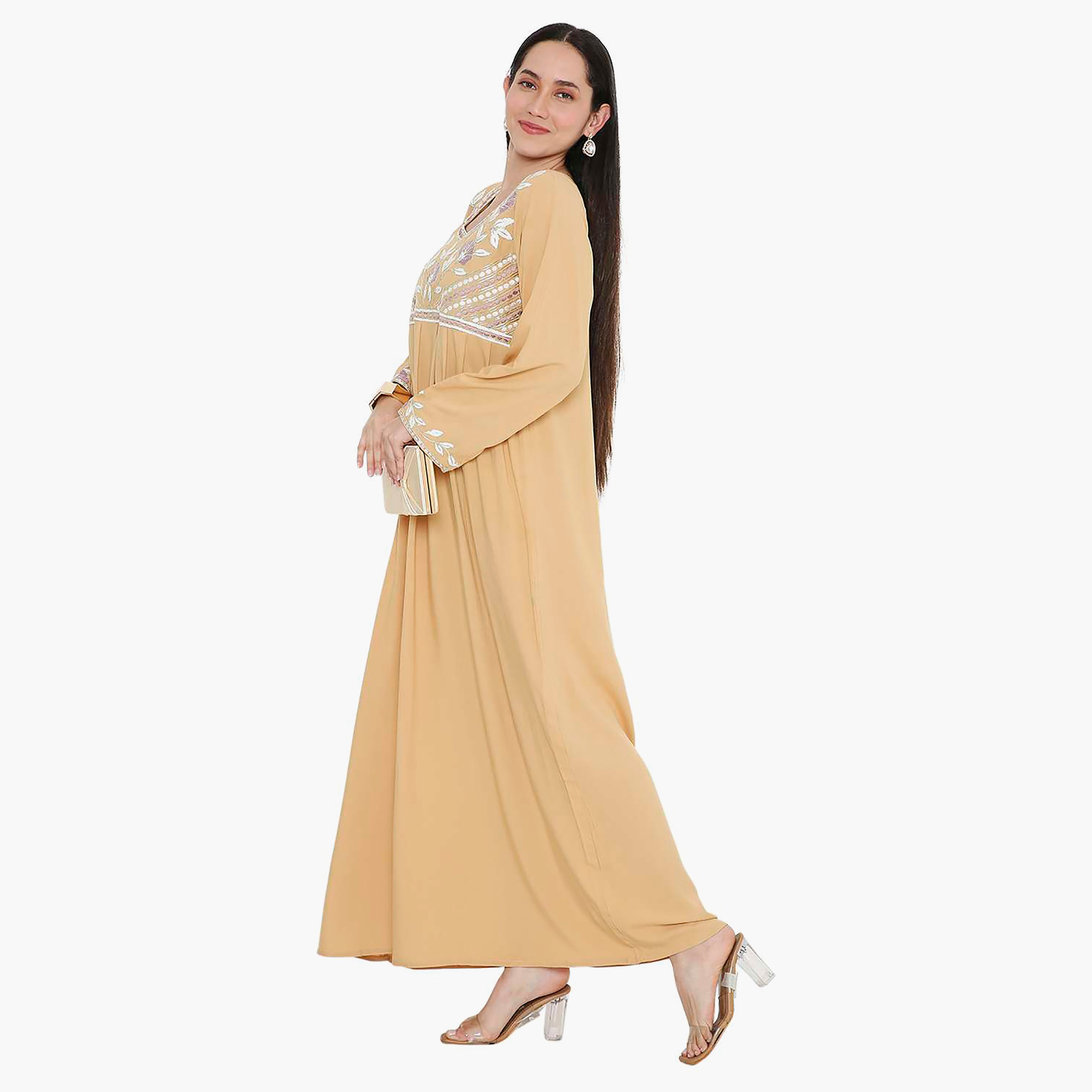 جلابية نسائية مطرزة بفتحة رقبة دائرية مع تفاصيل مطوية من هانا آند سارة-women-arabicclothing-jalabiyas-image-13