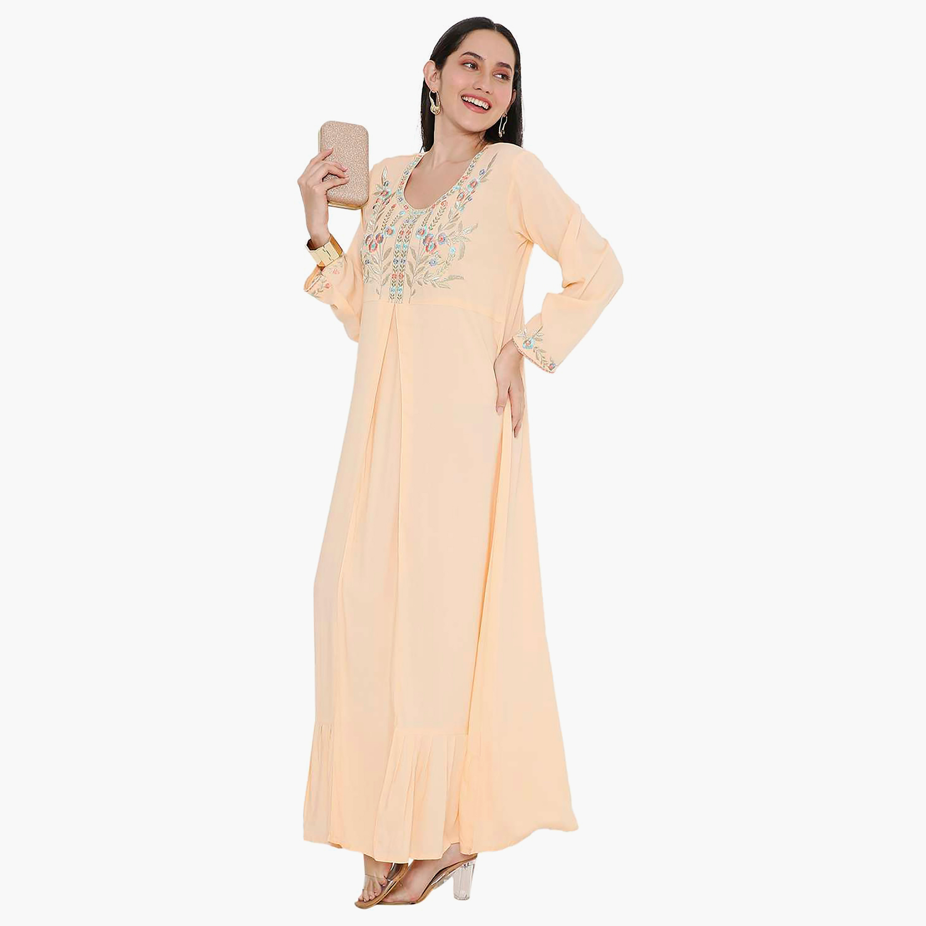 جلابية نسائية مطرزة بفتحة رقبة دائرية مع تفاصيل مطوية من هانا آند سارة-women-arabicclothing-jalabiyas-image-4