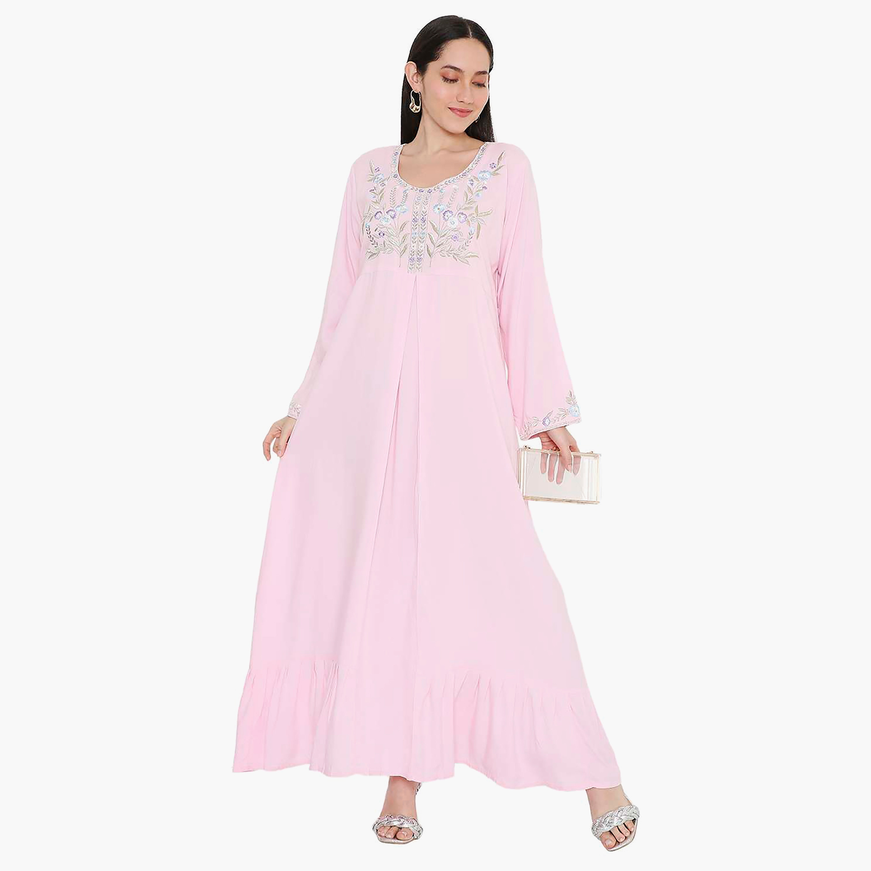 جلابية نسائية مطرزة بفتحة رقبة دائرية مع تفاصيل مطوية من هانا آند سارة-women-arabicclothing-jalabiyas-image-6