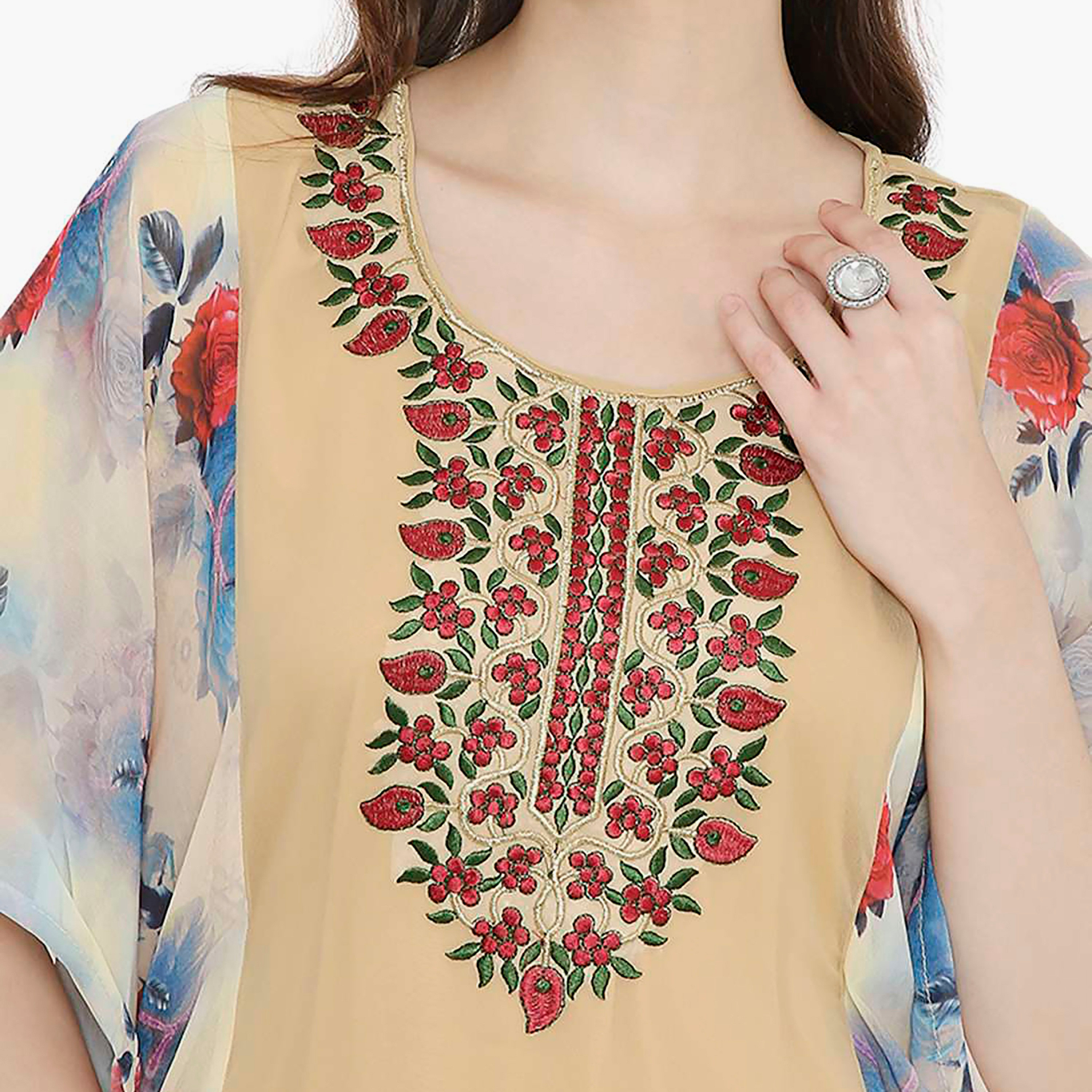قفطان احتفالي نسائي مطرز وتفاصيل عقدة على الرقبة وأكمام واسعة من هانا آند سارة-women-arabicclothing-jalabiyas-image-7