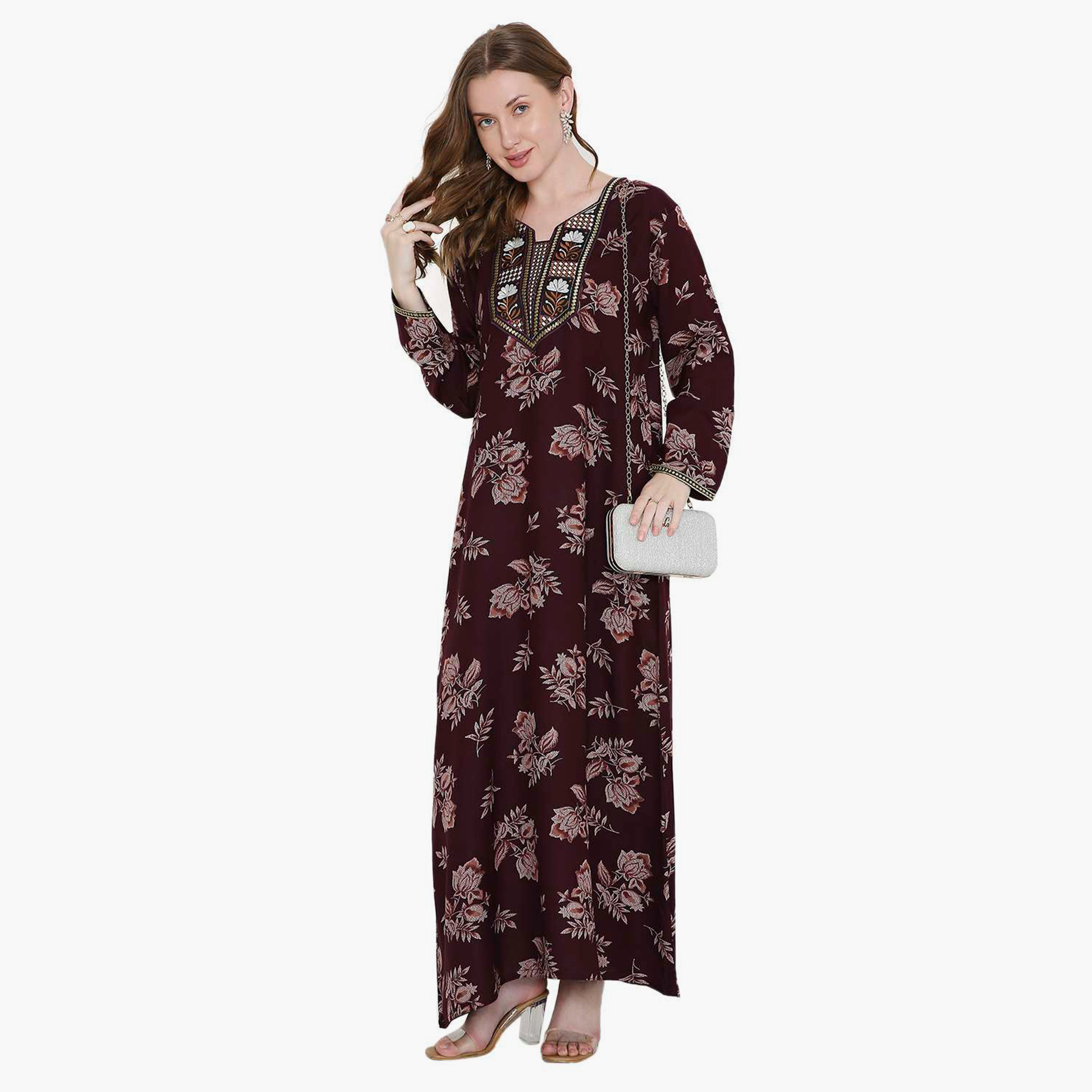 جلابية نسائية بطبعة زهور باللون العنابي وتصميم نير مطرز على الرقبة من هانا اند سارة-women-arabicclothing-jalabiyas-image-4