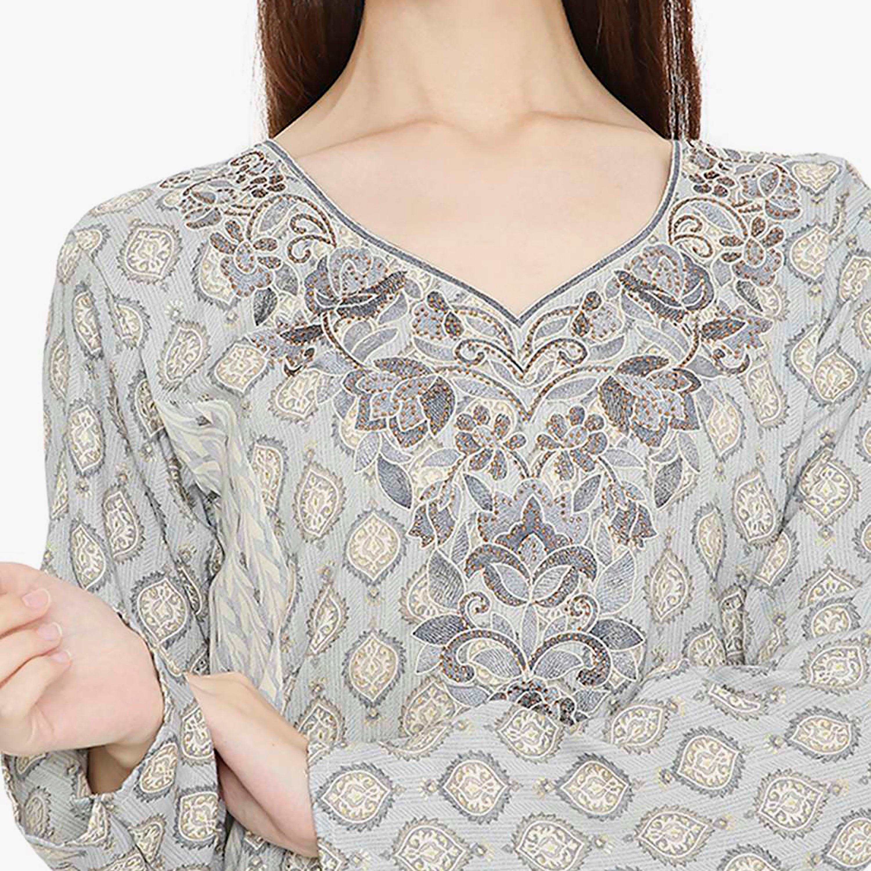 جلابية نسائية بتصميم نير مطبوع ومطرز من هانا اند سارة-women-arabicclothing-jalabiyas-image-7