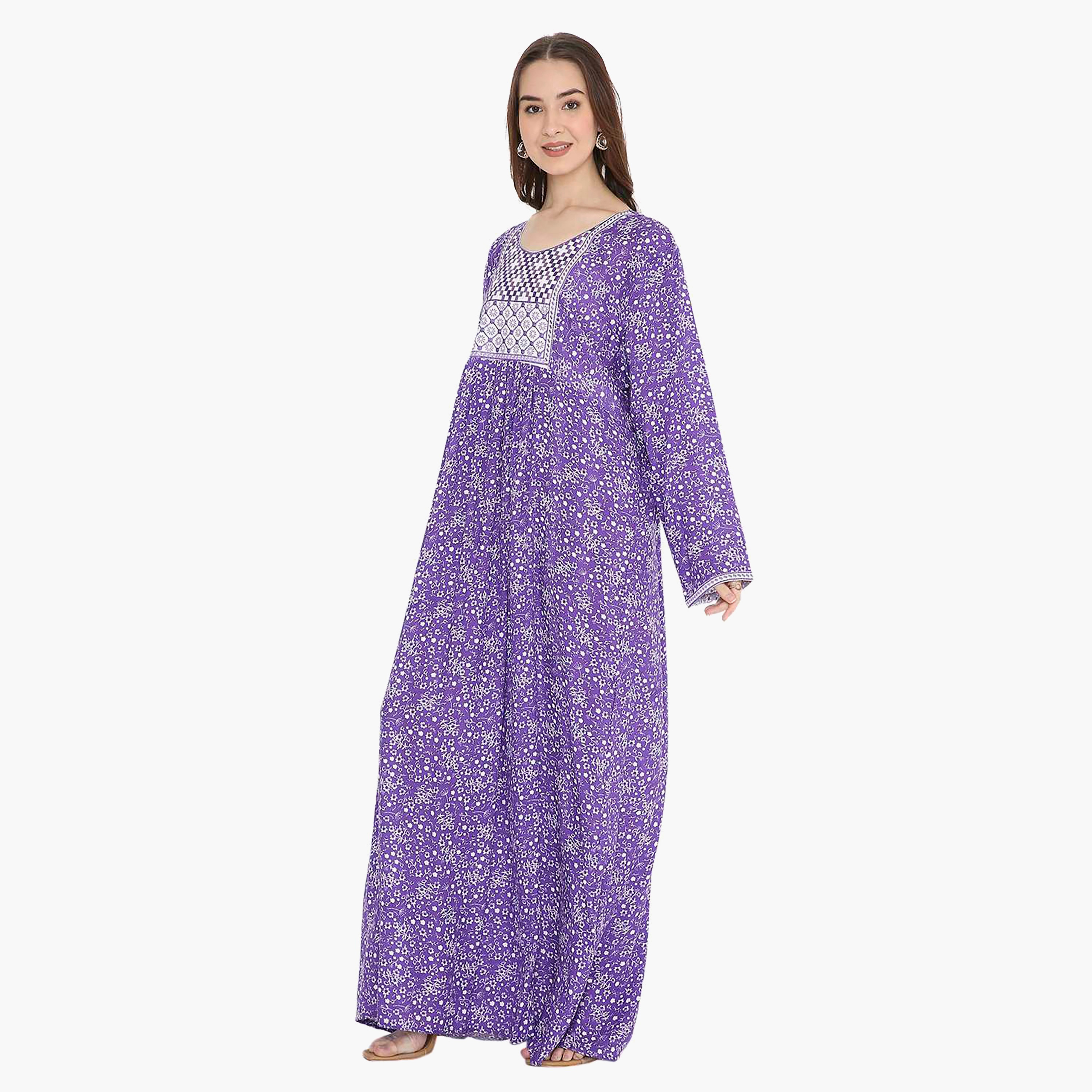 جلابية نسائية بطبعة زهور بنفسجية وتطريز نير وتصميم أكمام على الرقبة من هانا اند سارة-women-arabicclothing-jalabiyas-image-3