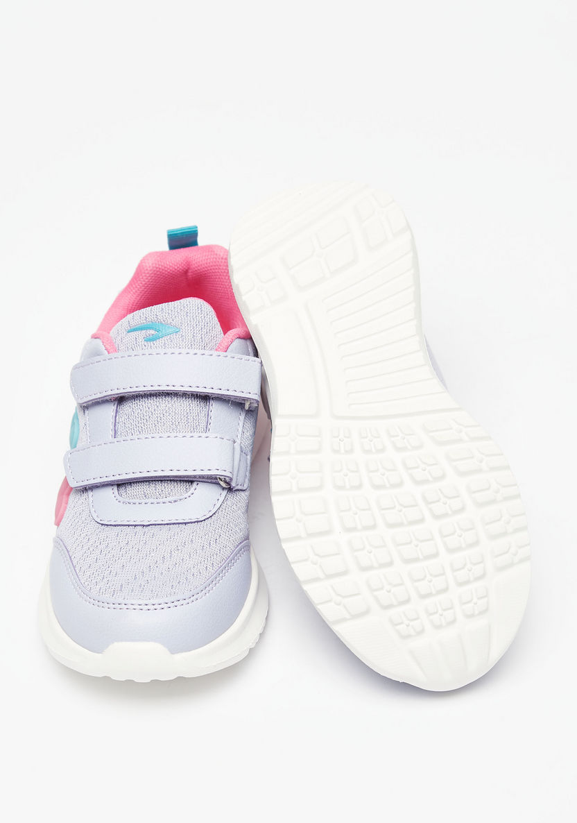 Dash Heart Textured Sneakers with Hook and Loop Closure-Girl%27s Sports Shoes-image-2