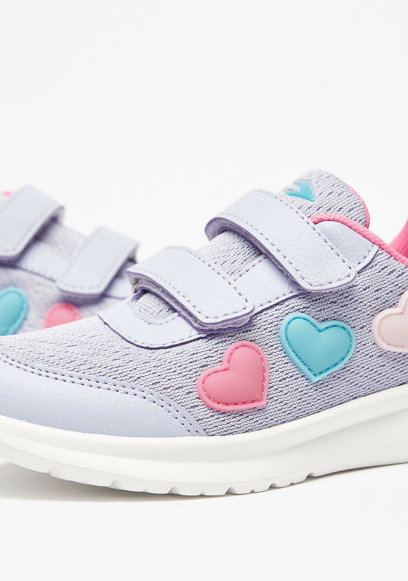 Dash Heart Textured Sneakers with Hook and Loop Closure-Girl%27s Sports Shoes-image-4