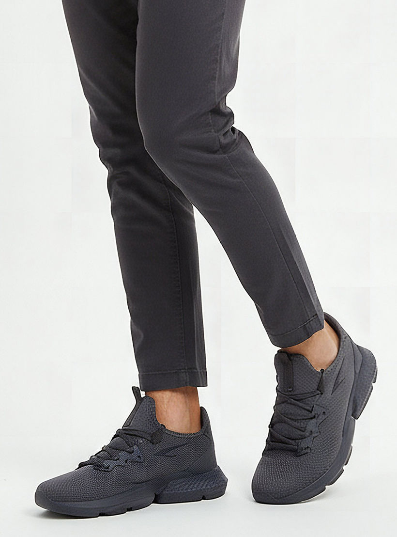 حذاء رياضي متعدد التصاميم برباط إغلاق للرجال من داش-men-shoes-sports-image-2