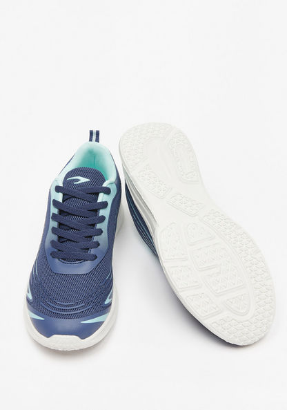 Dash Walking Shoes with Lace-Up Closure