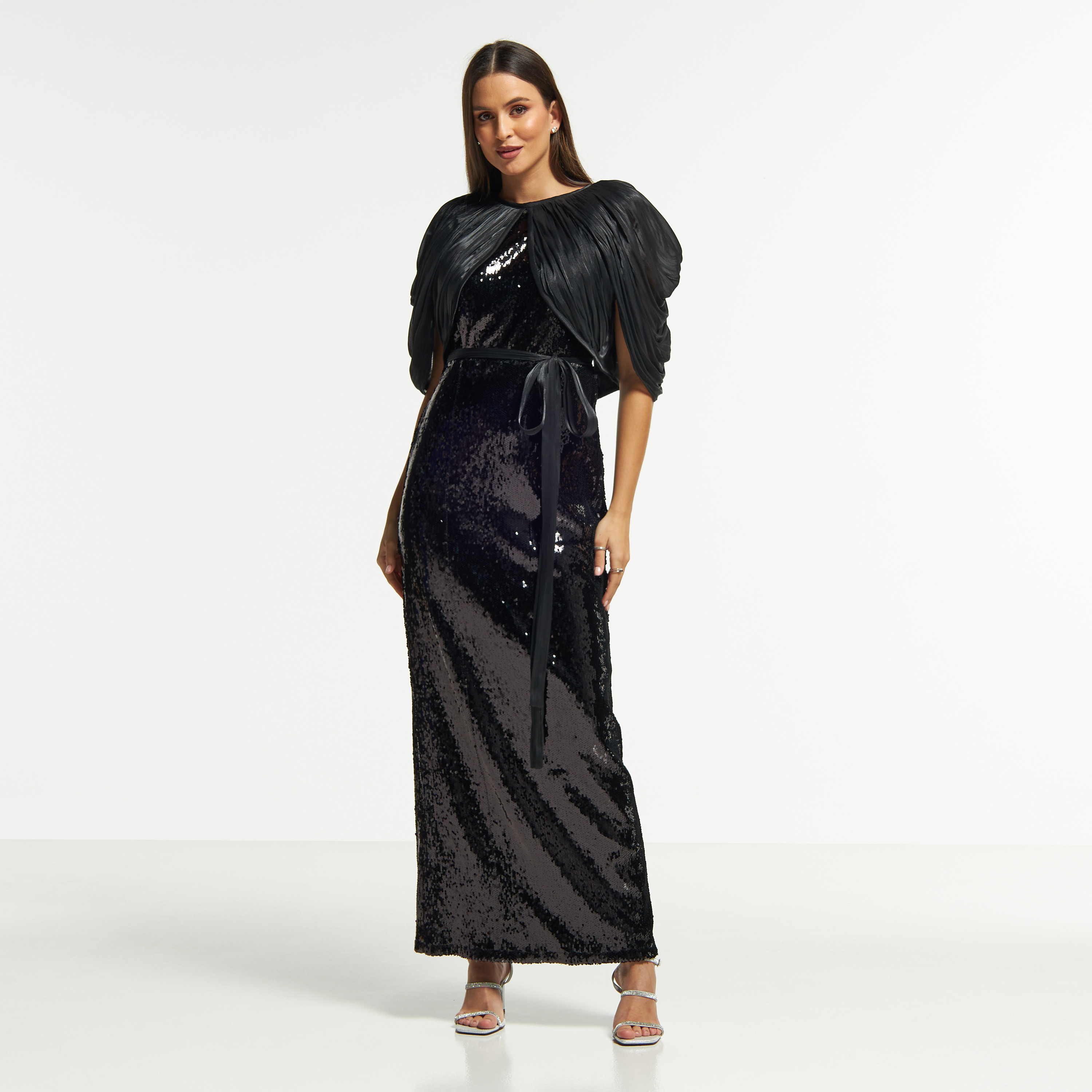 فستان طويل بوديكون مزيّن بحزام رباط وأكمام واسعة من آمري-women-clothing-dresses-image-6