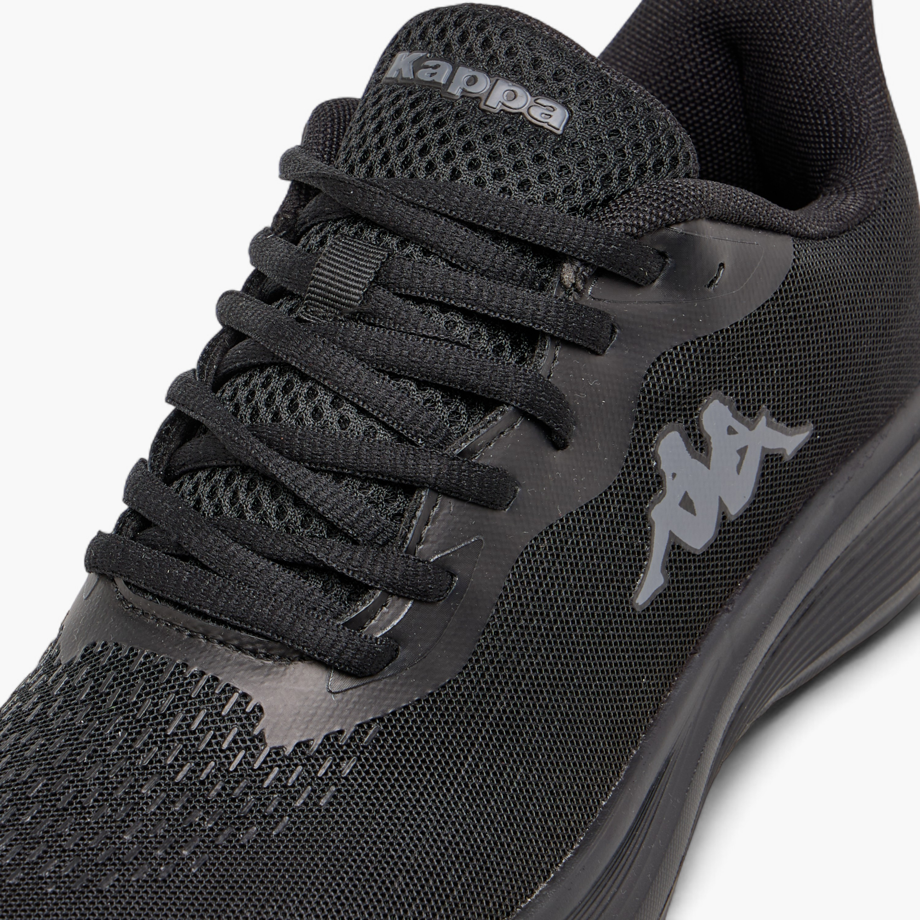 حذاء رياضي برباط إغلاق وطبعات شعار للنساء من كابا-sports-women-shoes-image-4
