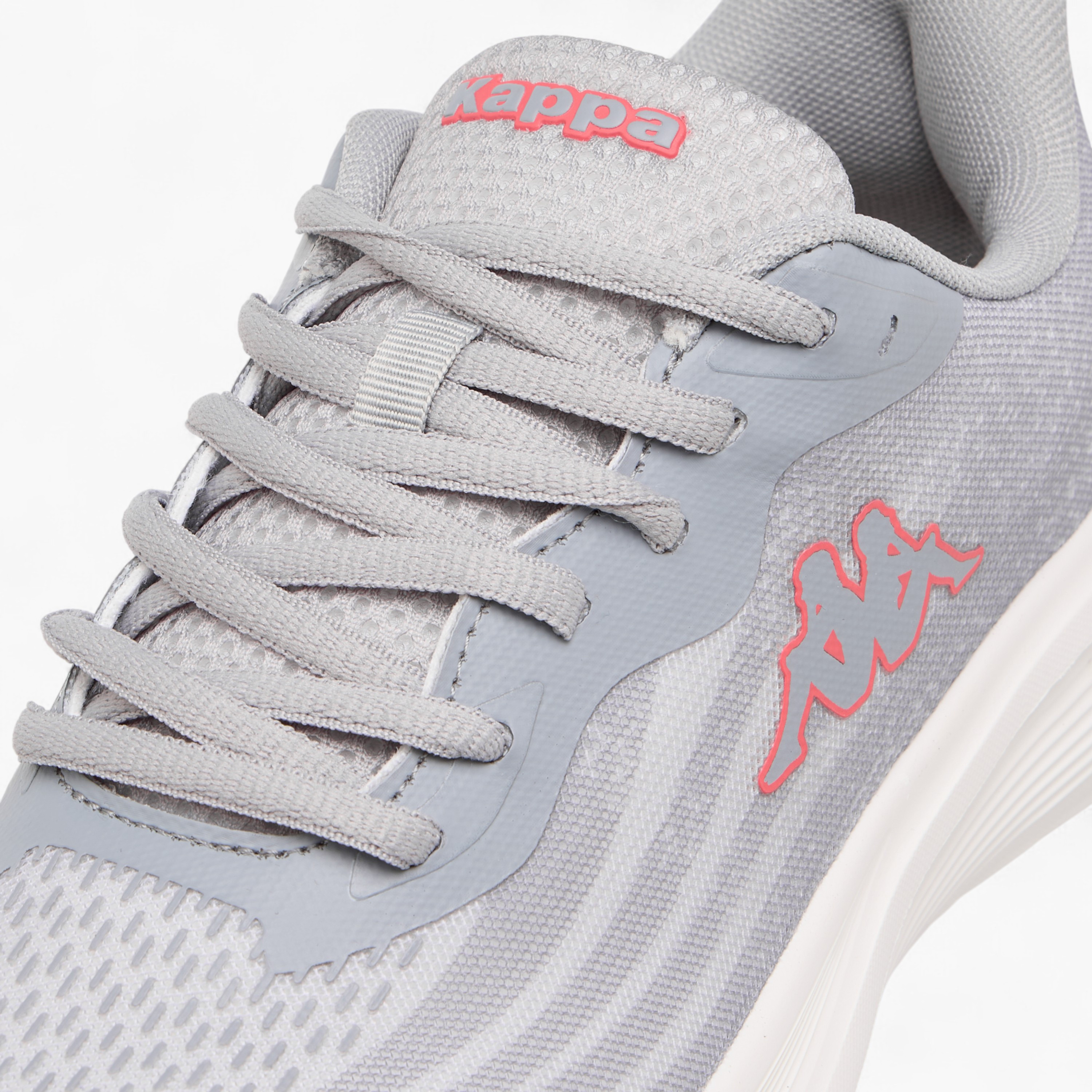 حذاء رياضي برباط إغلاق وطبعات شعار للنساء من كابا-sports-women-shoes-image-4