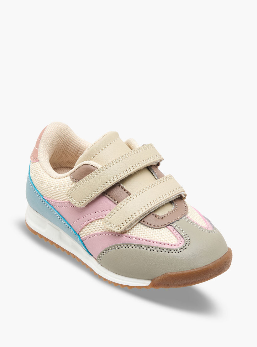 حذاء سنيكرز بشريط إغلاق لاصق للبنات من جونيورز-girls-shoes-sneakers-image-2