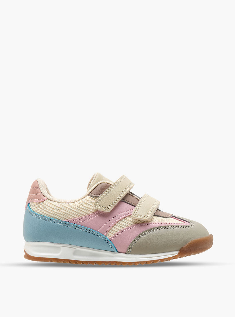 حذاء سنيكرز بشريط إغلاق لاصق للبنات من جونيورز-girls-shoes-sneakers-image-3