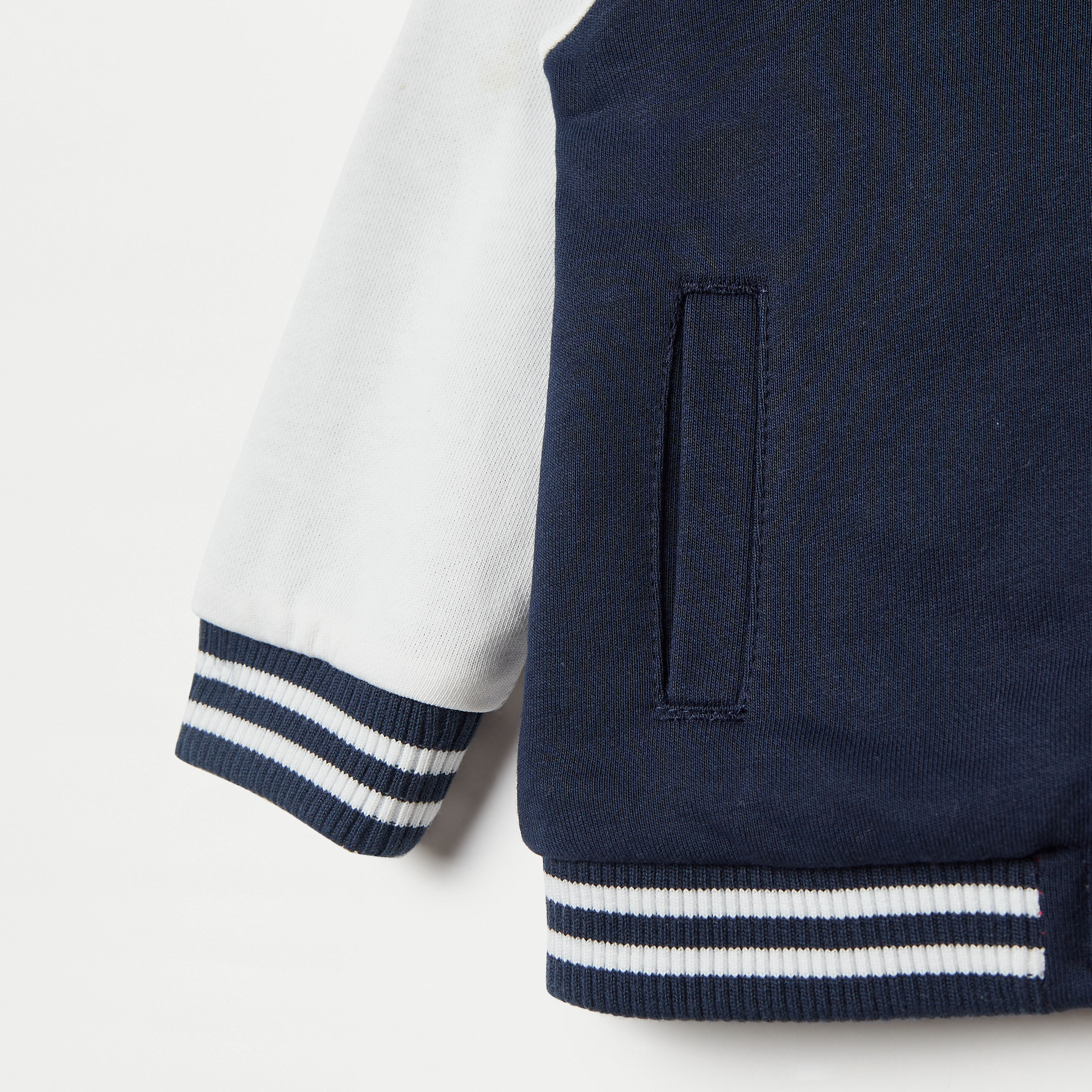 جاكيت ثقيل بطبعات ميكي ماوس مع زر للإغلاق وجيوب-baby-boys-clothing-winterwear-jacketsandblazers-image-3