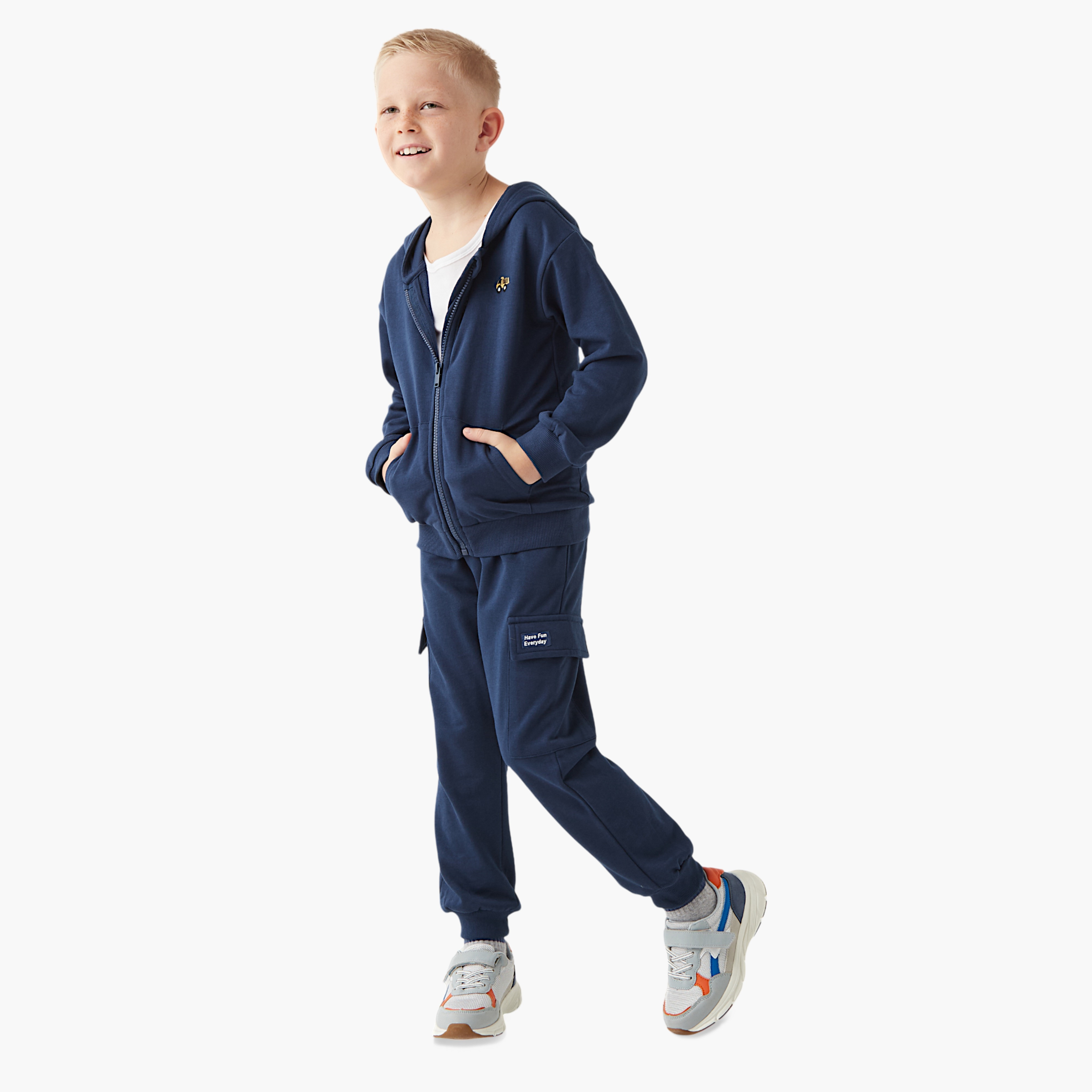 Juniors Applique Detail Joggers with Drawstring Closure and Pockets-boys-clothing-bottoms-joggersandtrackpants-image-2