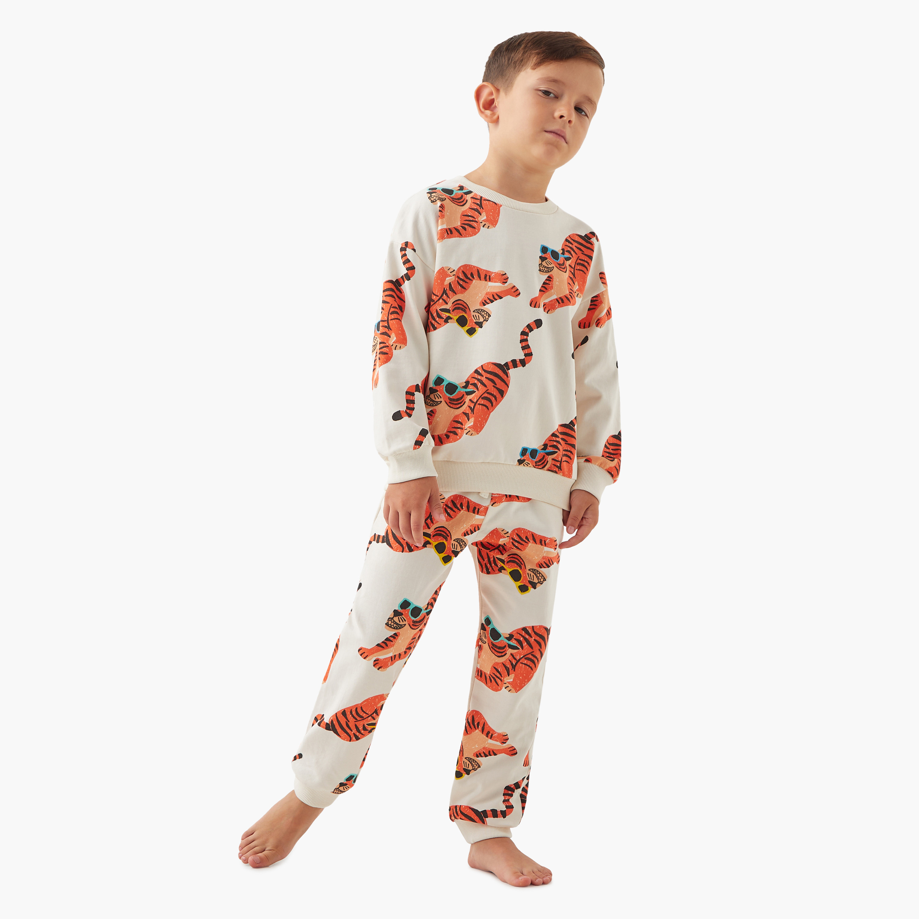 Juniors All-Over Tiger Print Long Sleeves Sweatshirt and Joggers Set-boys-clothing-setsandcoords-image-1