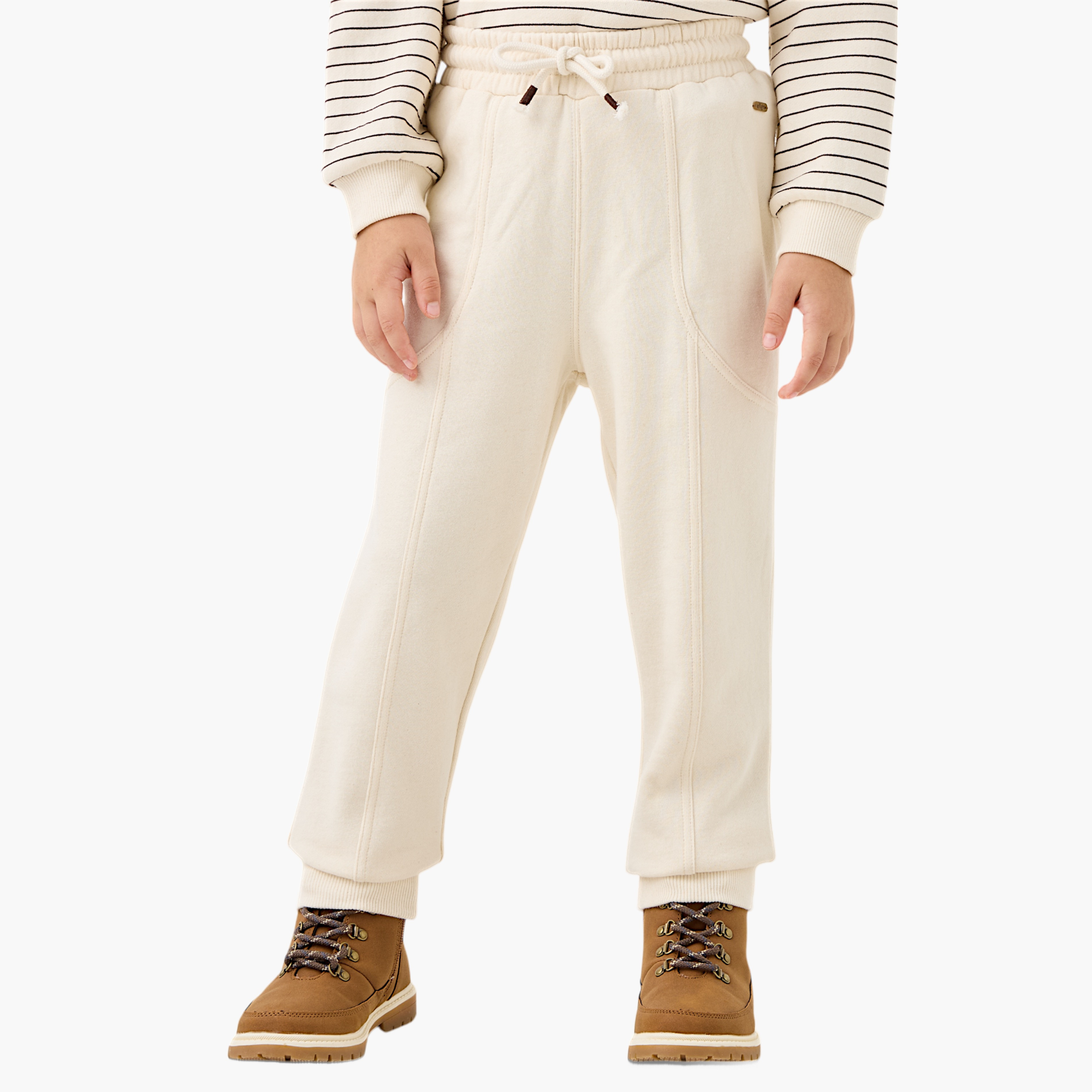طقم بنطلون رياضي وتيشيرت مقلّم من إليجو-boys-clothing-setsandcoords-image-3