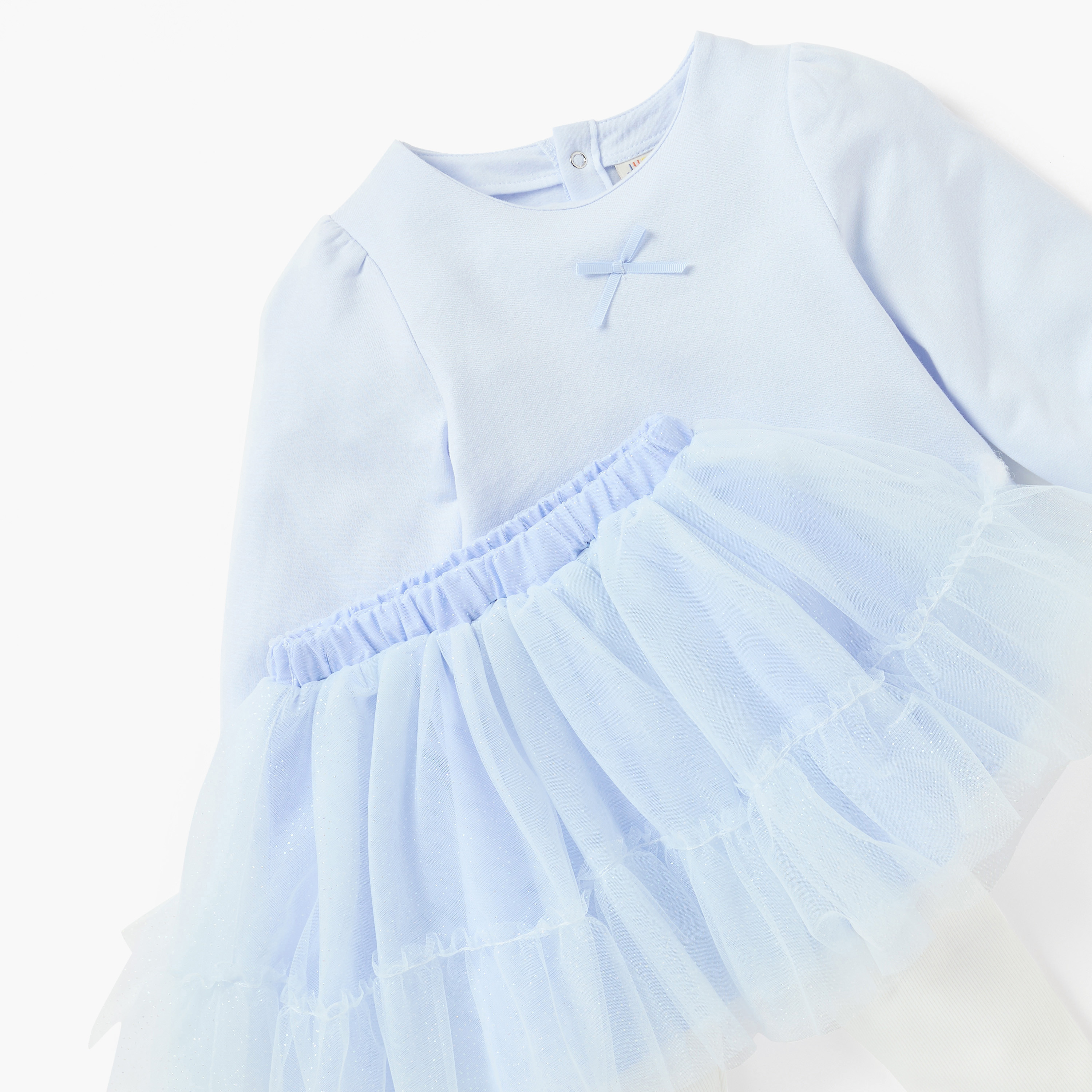 طقم بلوزة بتفاصيل فيونكة وتنورة مع جوارب طويلة من جونيورز-baby-girls-clothing-setsandcoords-image-3