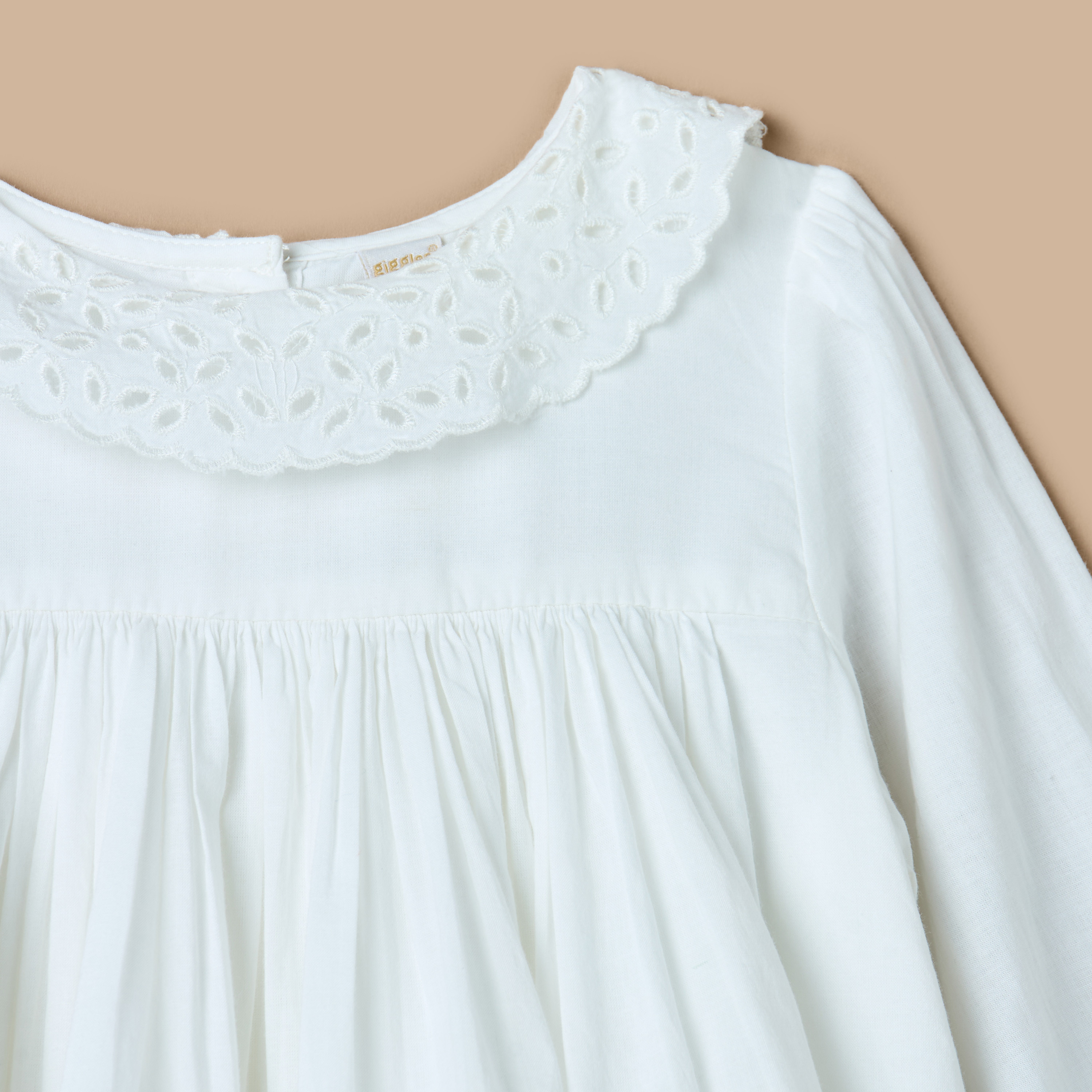 بلوزة إيه لاين سادة بأكمام طويلة وياقة بتفاصيل شيفلي من جيجلز-baby-girls-clothing-blousesandshirts-image-3