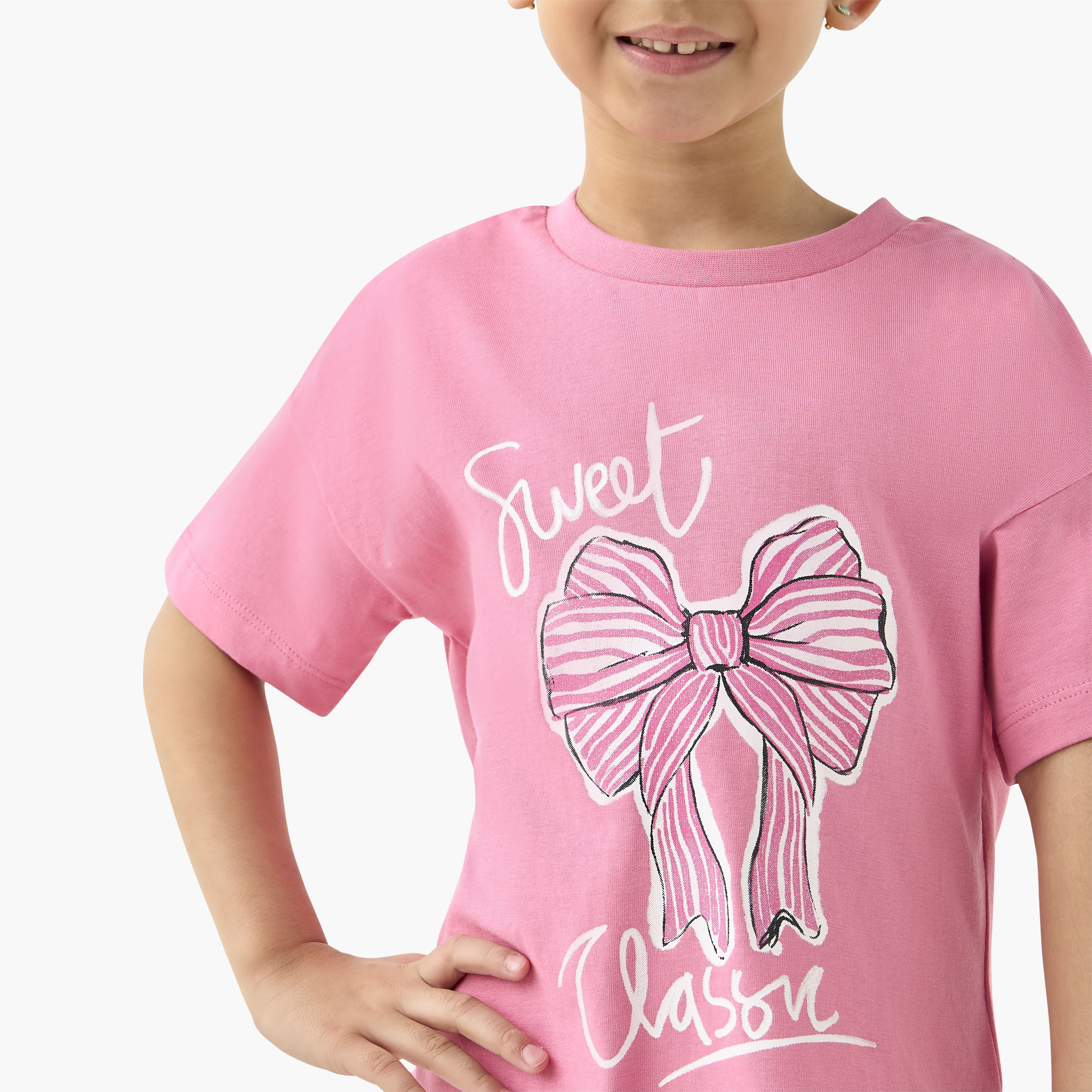 Juniors Graphic Print Crew Neck T-shirt with Short Sleeves-girls-clothing-tshirts-image-4