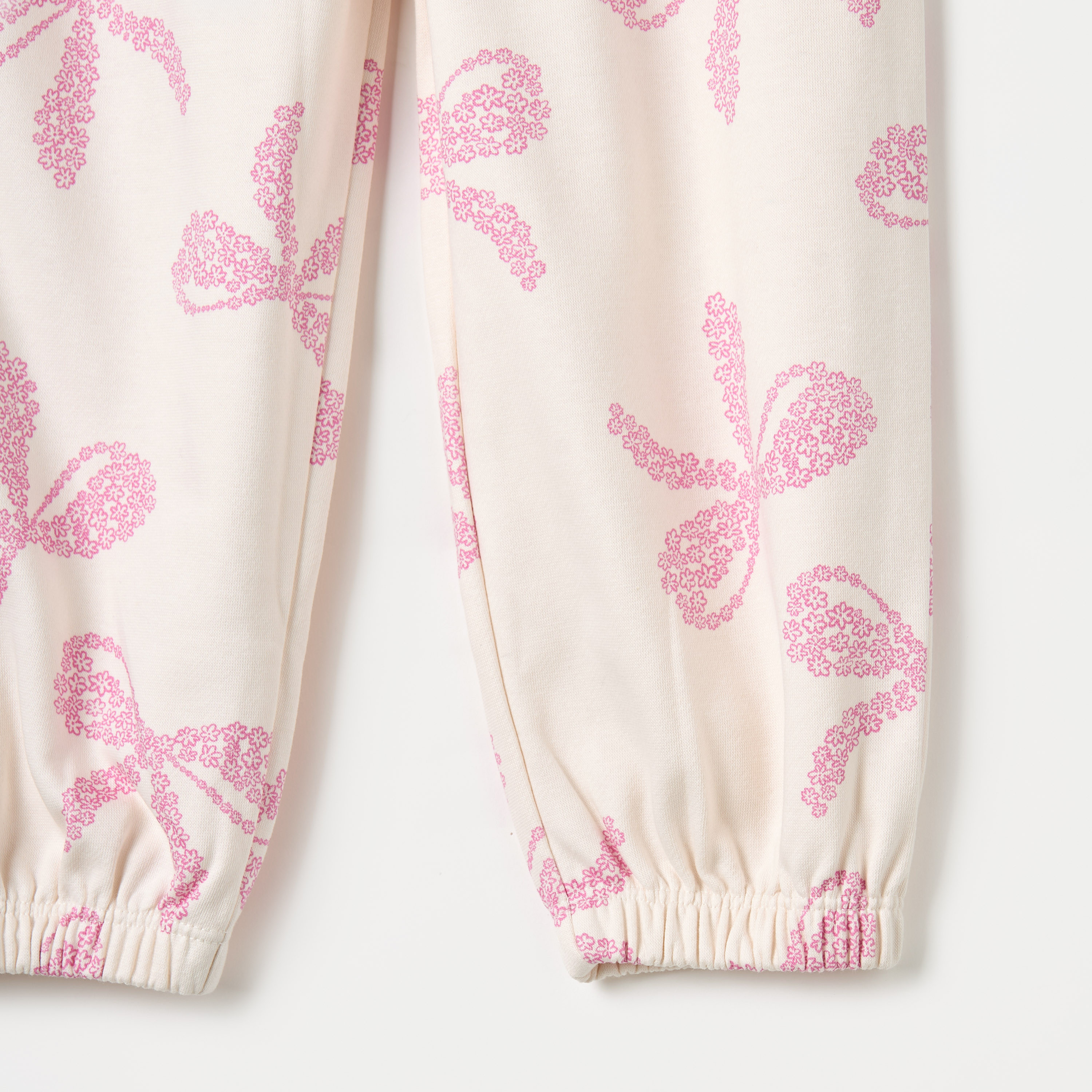 بنطلون رياضي بطبعات فيونكة وجيوب ورباط إغلاق من جونيورز-baby-girls-clothing-bottoms-joggersandtrackpants-image-4