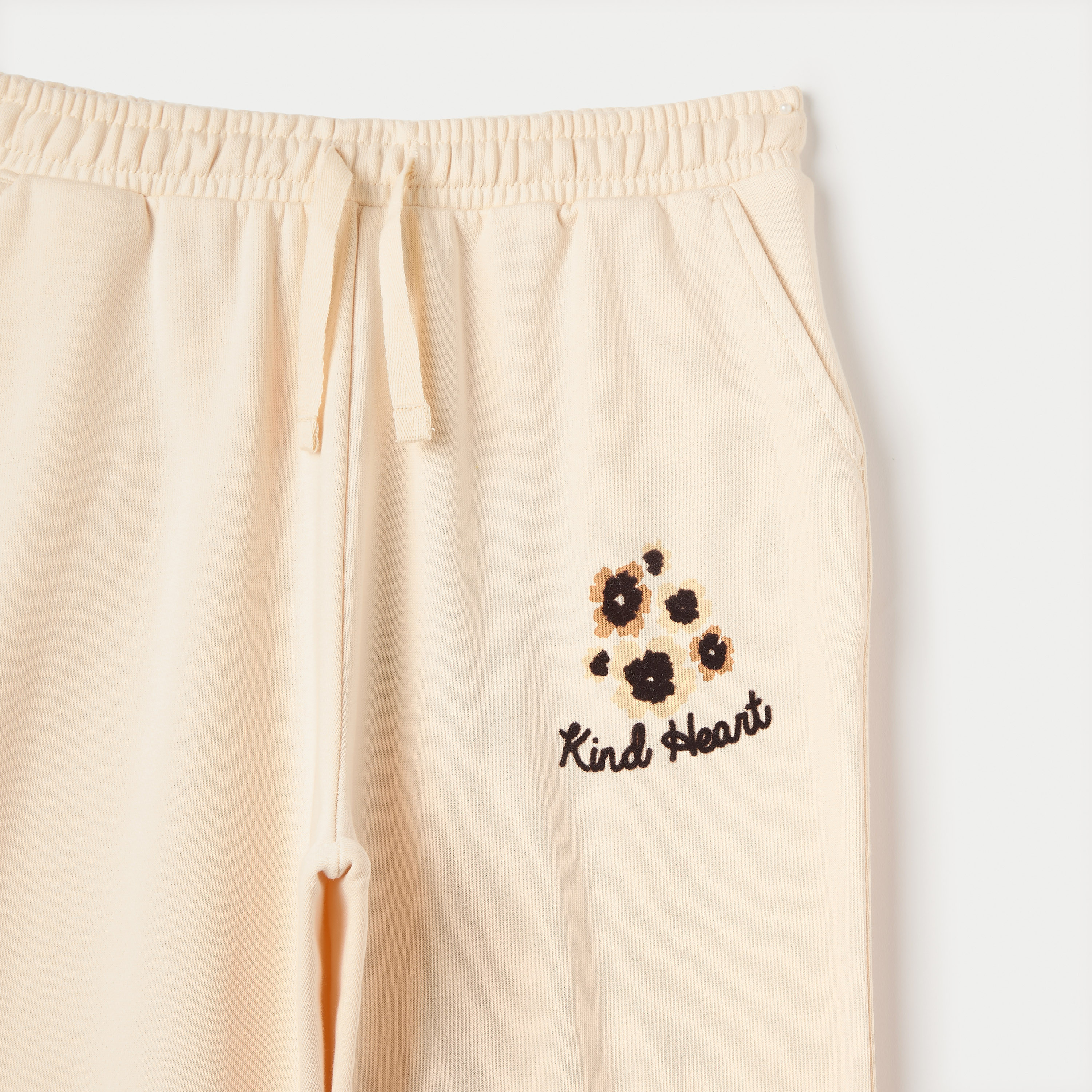 Juniors Printed Joggers with Drawstring Closure and Pockets-girls-clothing-bottoms-joggersandtrackpants-image-3