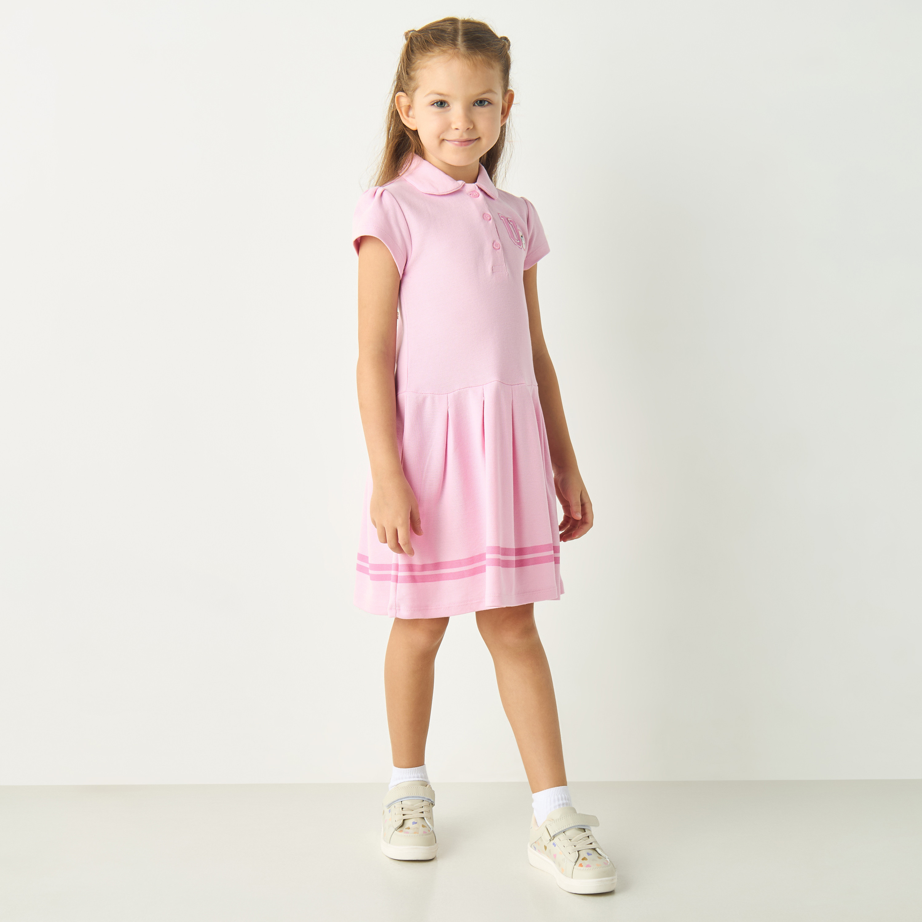 فستان بولو إيه لاين بأكمام قصيرة وتفاصيل يونيكورن من جونيورز-girls-clothing-dressesandjumpsuits-image-1