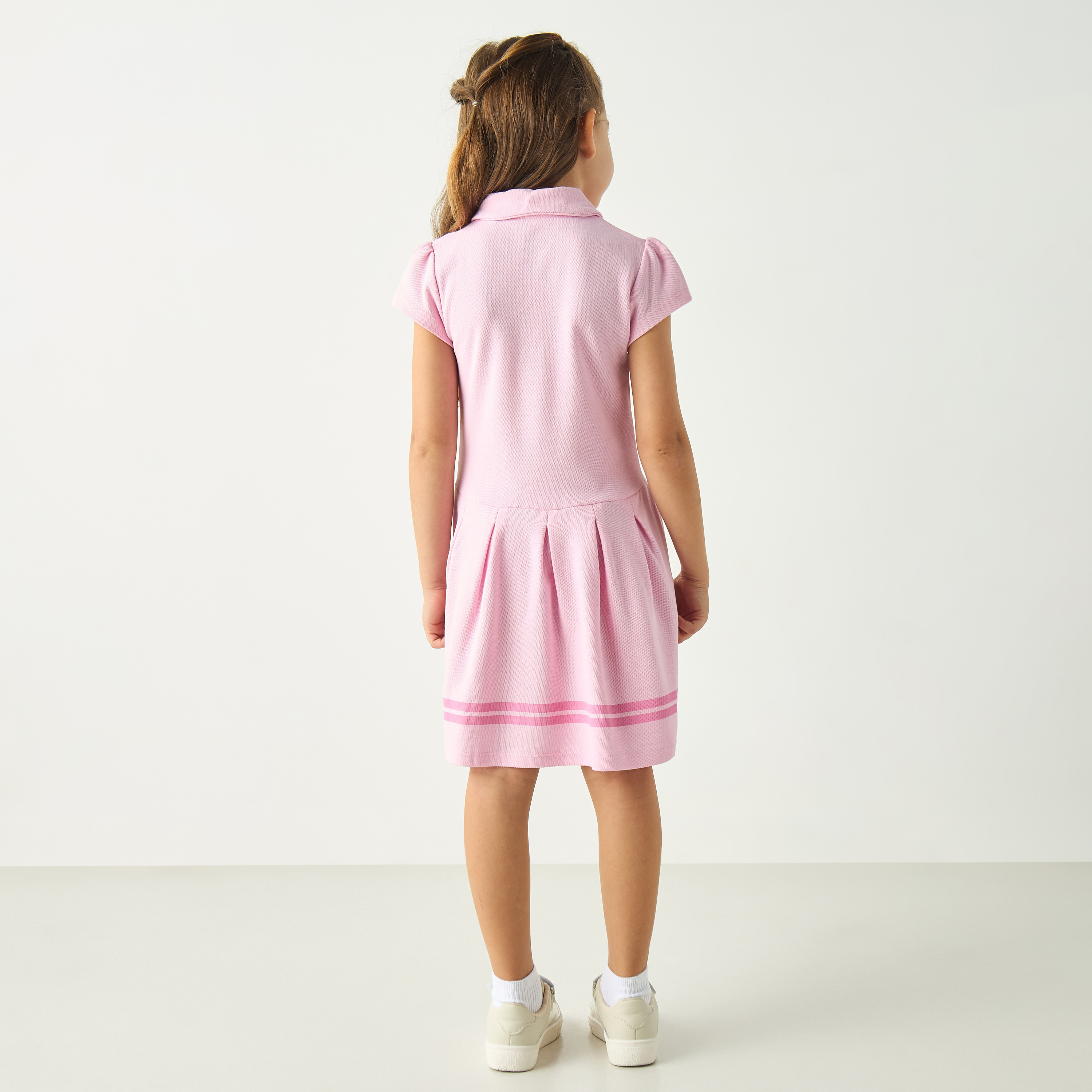 فستان بولو إيه لاين بأكمام قصيرة وتفاصيل يونيكورن من جونيورز-girls-clothing-dressesandjumpsuits-image-3