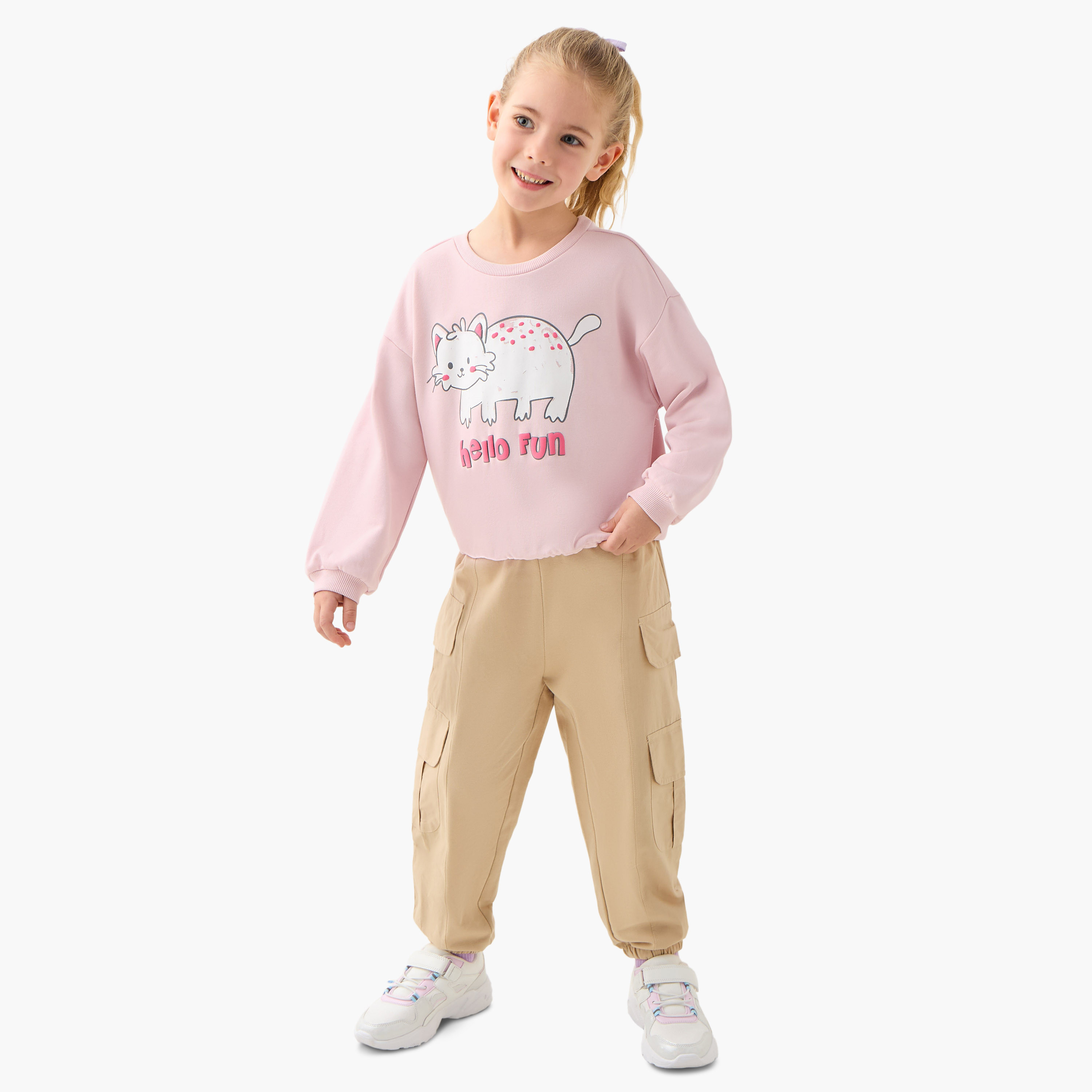 Juniors Graphic Print Crew Neck Sweatshirt with Long Sleeves-baby-girls-clothing-winterwear-sweatshirts-image-2