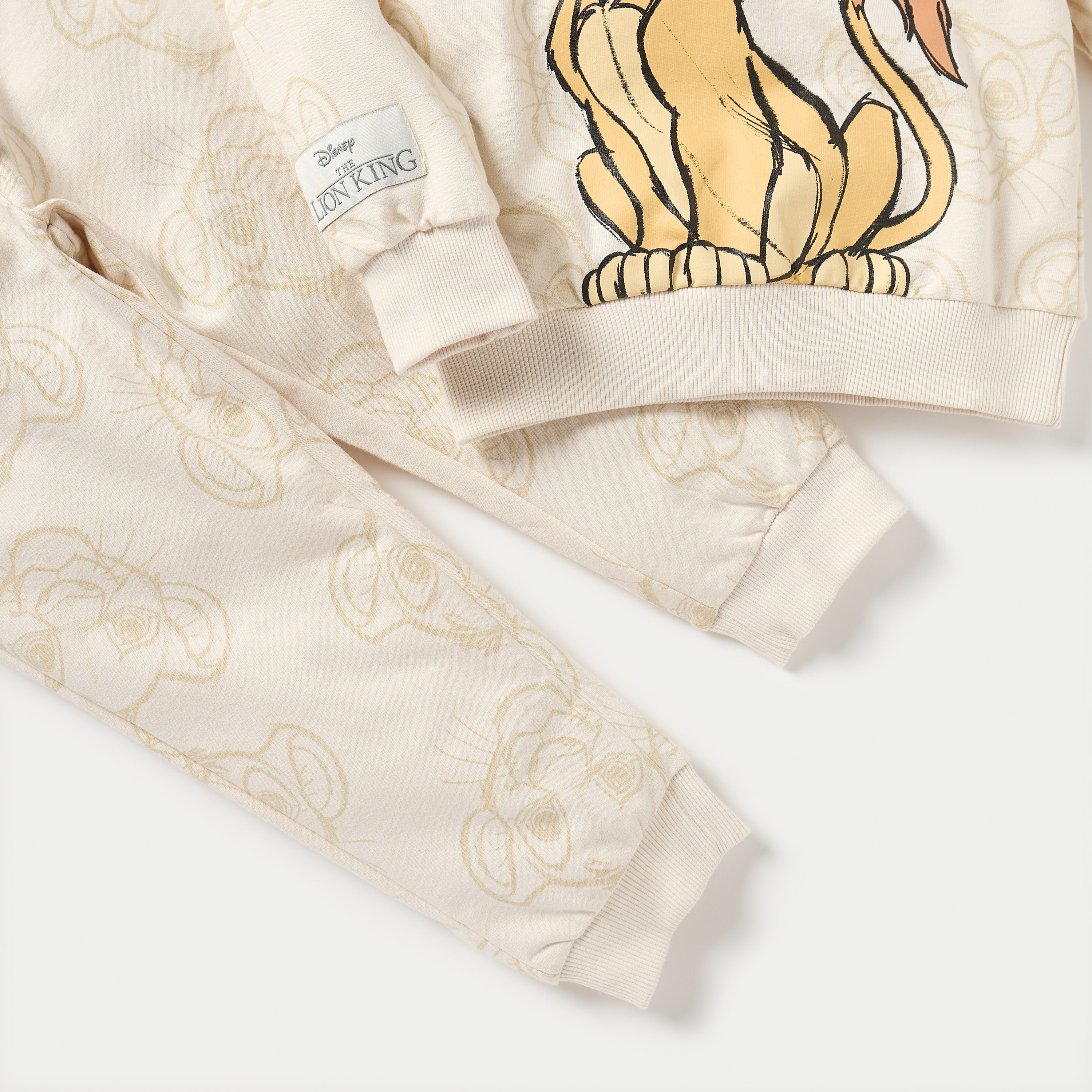 طقم بنطلون رياضي وسويت شيرت بطبعات ليون كينج من ديزني-boys-clothing-nightwear-image-1