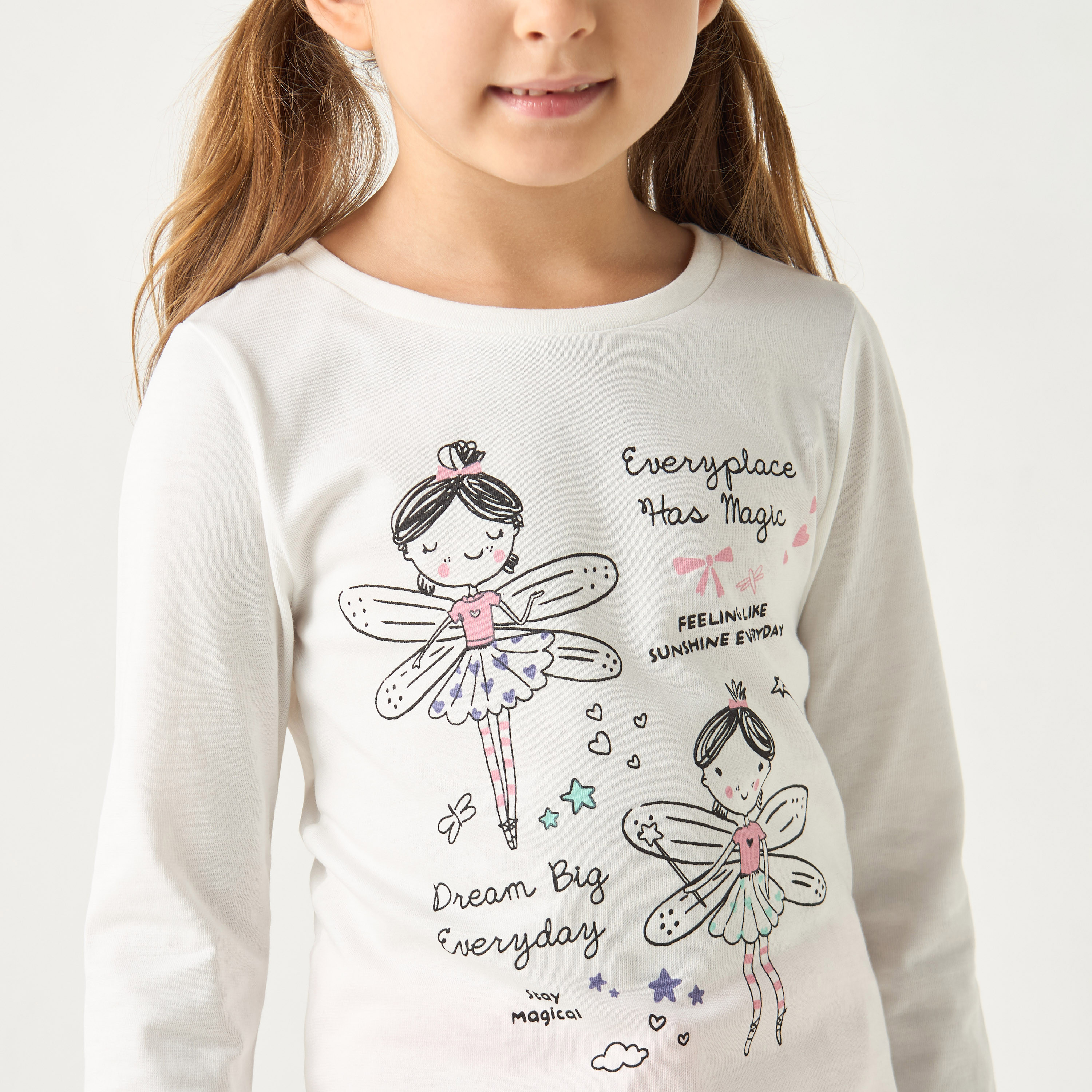 طقم بنطلون بيجاما مطاطي وتيشيرت بأكمام طويلة وطبعات جرافيك من جونيورز-girls-clothing-nightwear-image-5