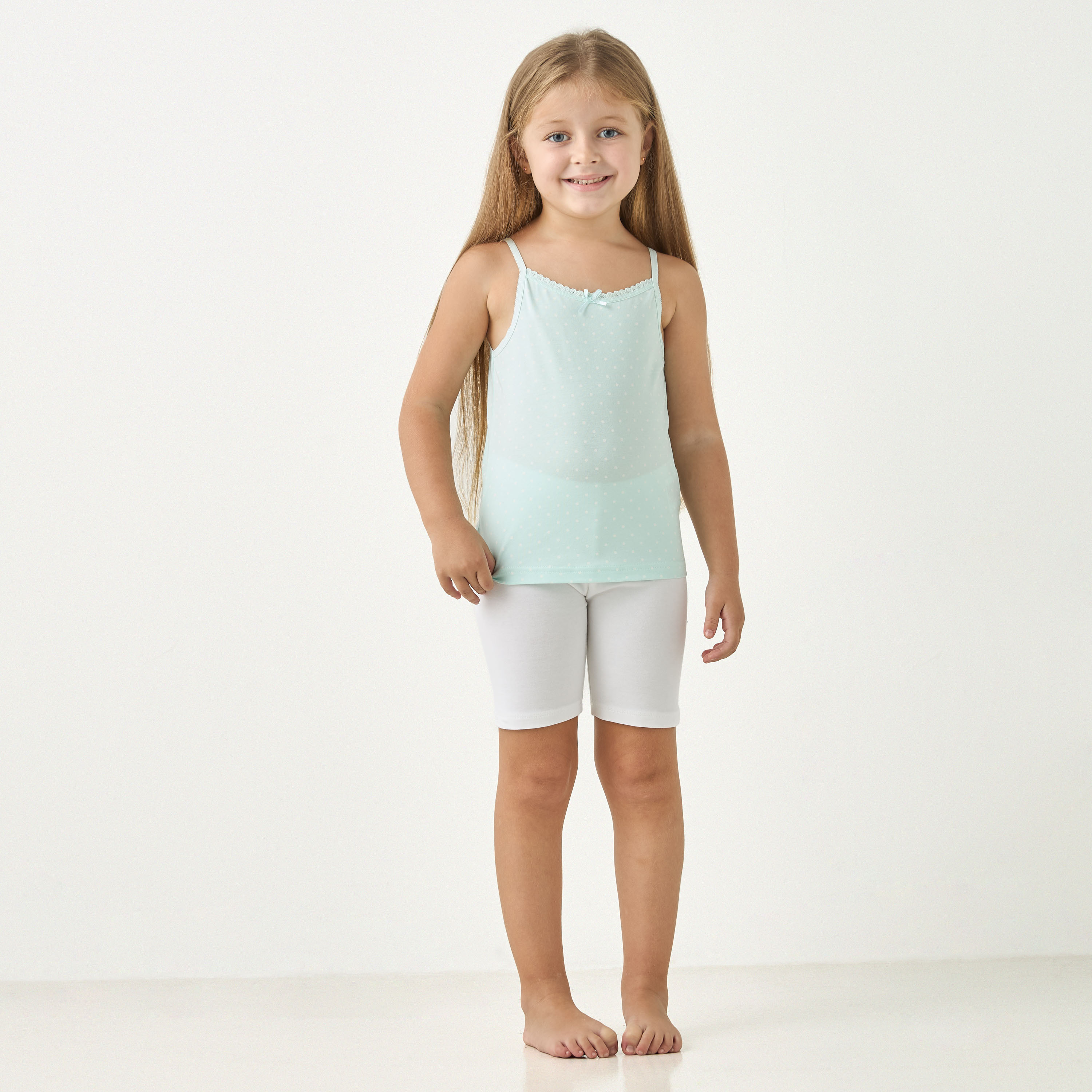 بلوزة كامي بطبعات وتفاصيل دانتيل من جونيورز - طقم من 3 قطع-girls-clothing-innerwear-vests-image-2