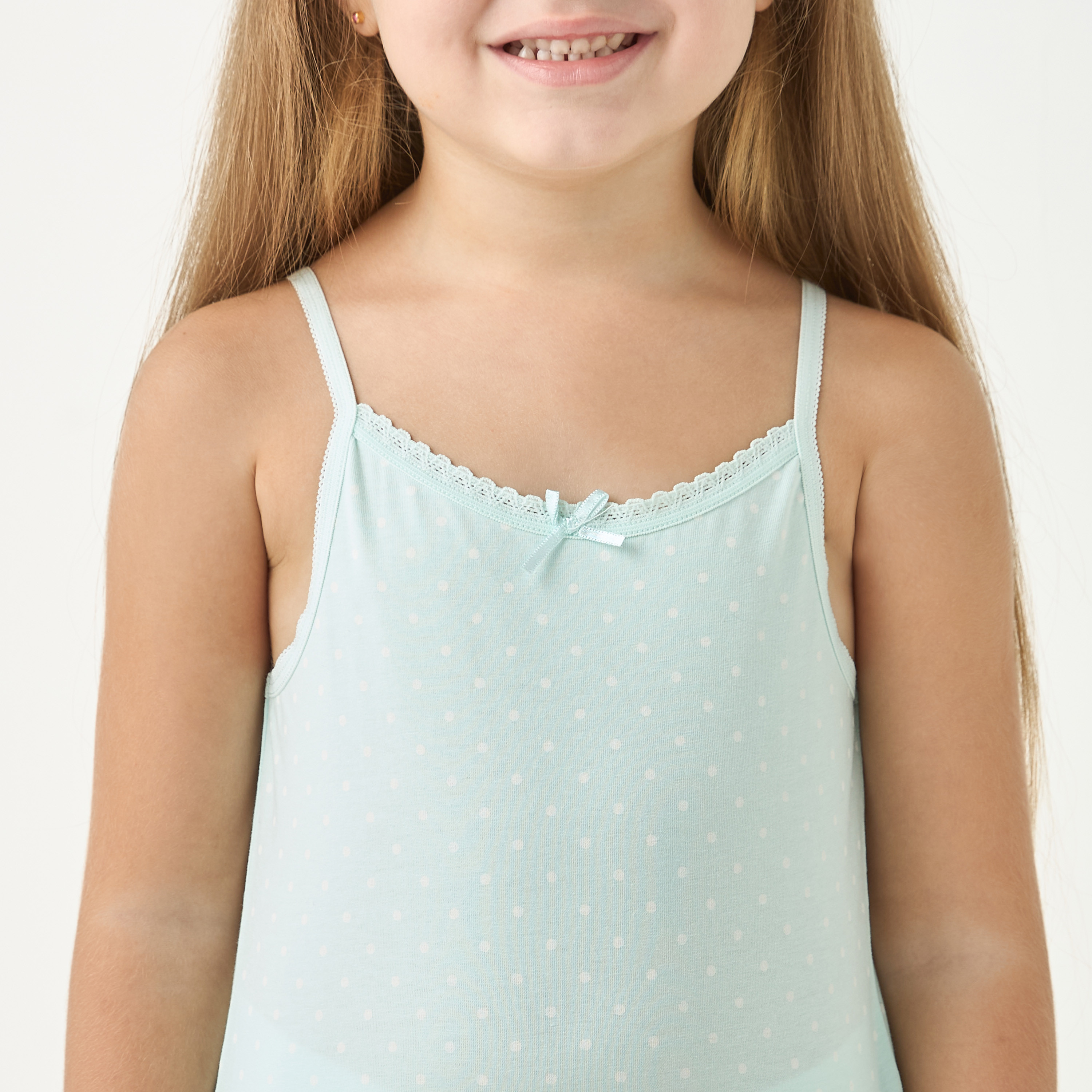 بلوزة كامي بطبعات وتفاصيل دانتيل من جونيورز - طقم من 3 قطع-girls-clothing-innerwear-vests-image-7