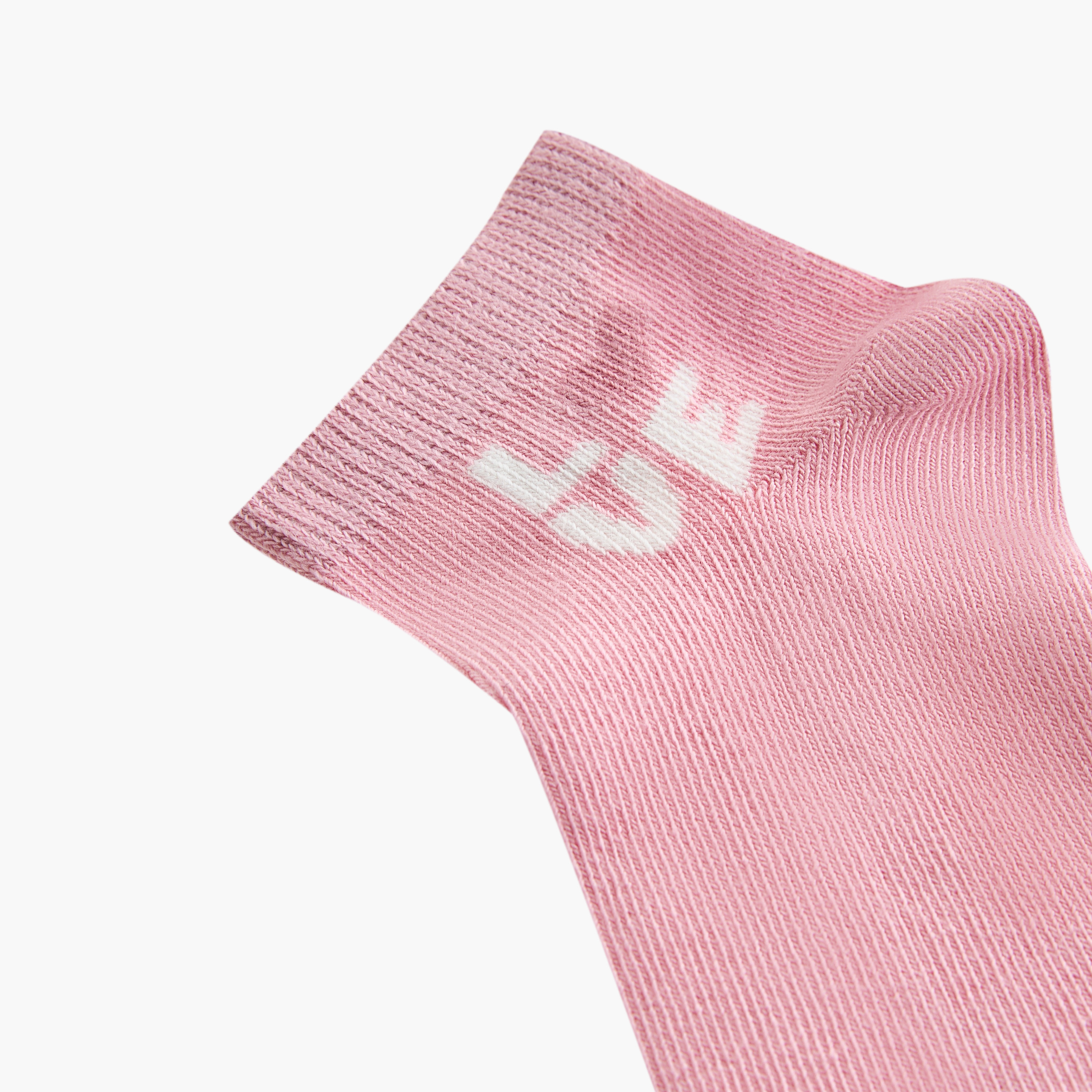 طقم جوارب 7 أزواج بطول الكاحل وطبعات قلب من جونيورز-girls-accessories-socks-image-2