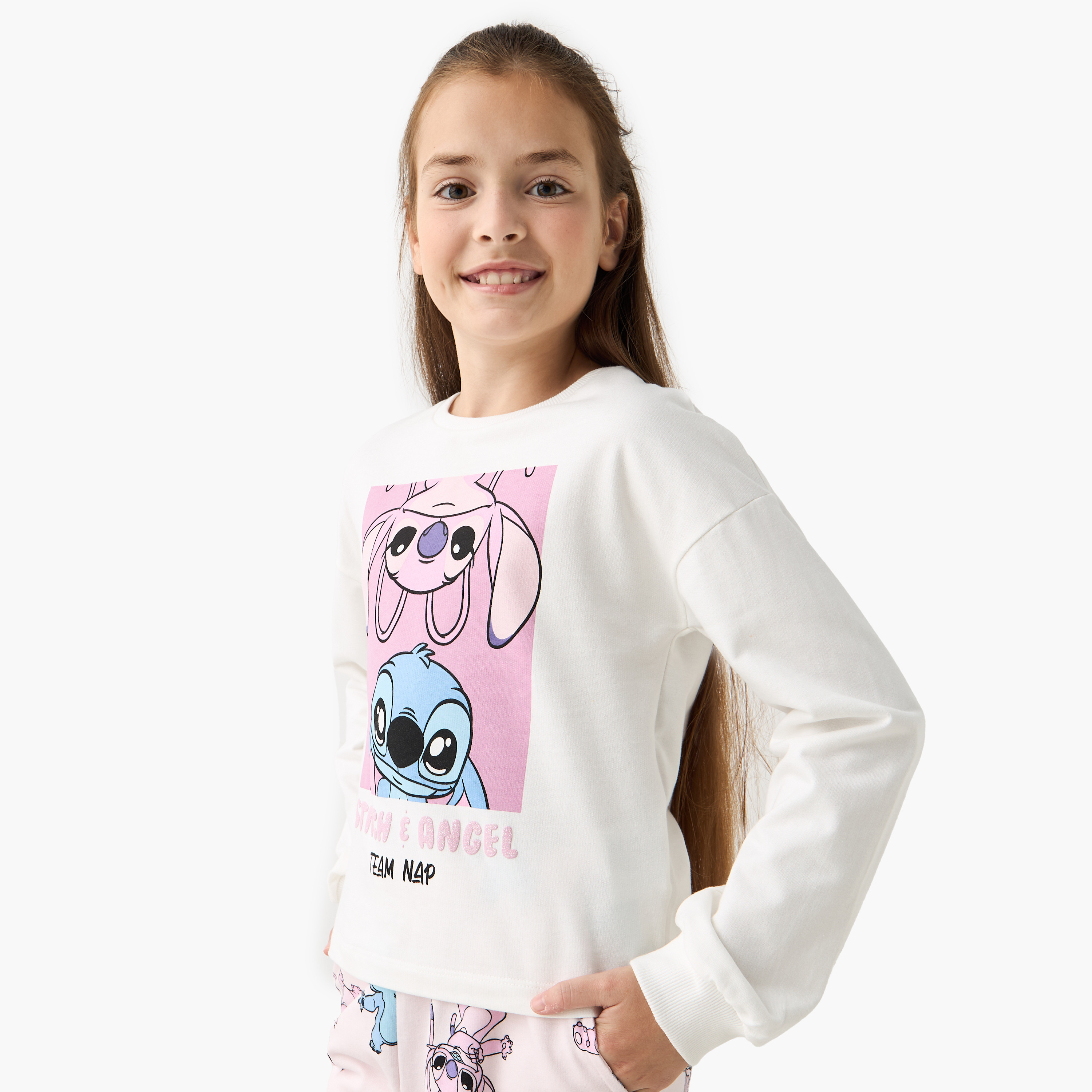 طقم بنطلون بيجاما مطاطي وتيشيرت بأكمام طويلة وطبعات ستيتش آند أنجل من ديزني-girls-clothing-nightwear-image-2