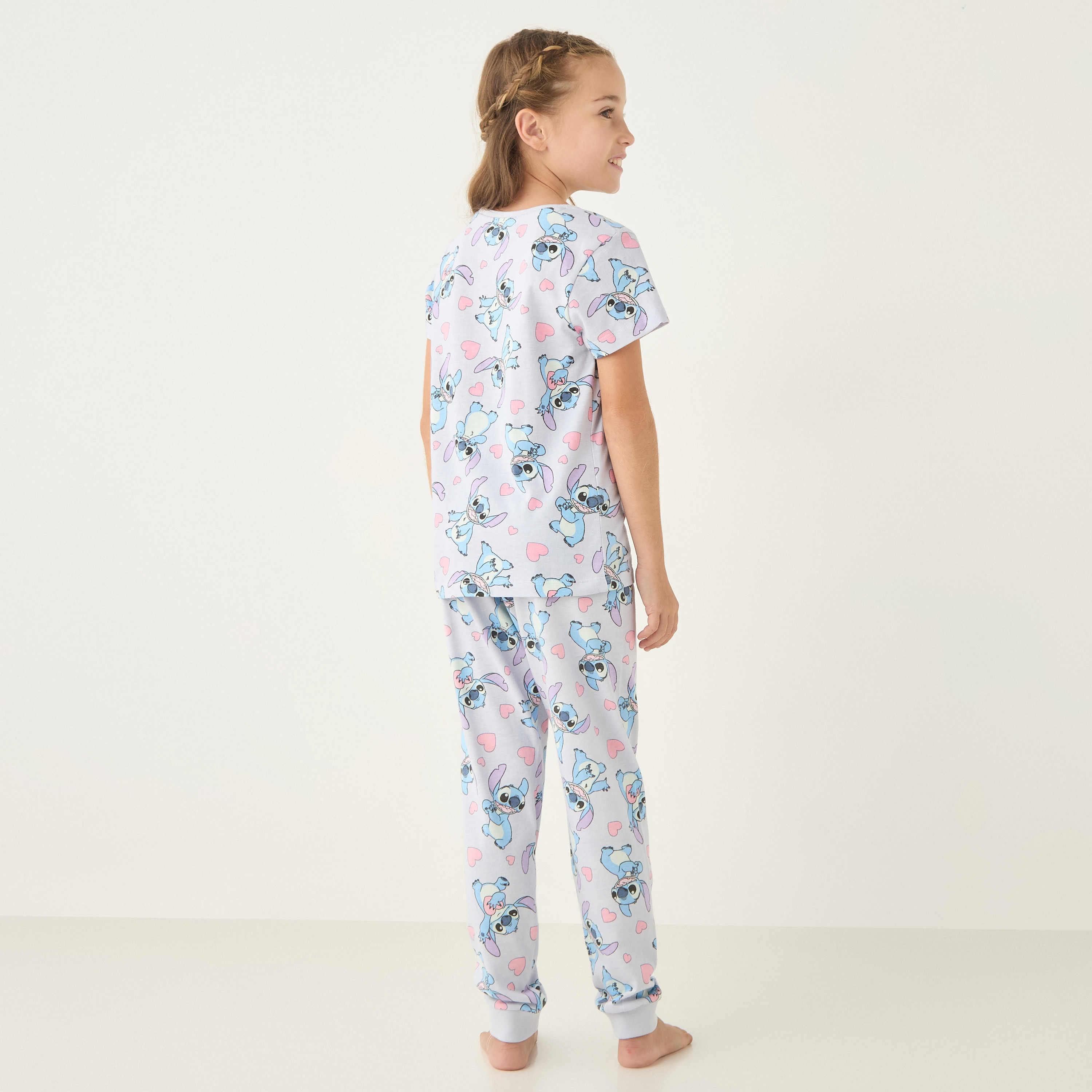 بنطلون بيجاما وتيشيرت بأكمام قصيرة وطبعات من ديزني - مجموعة من طقمين-girls-clothing-multipacks-image-4