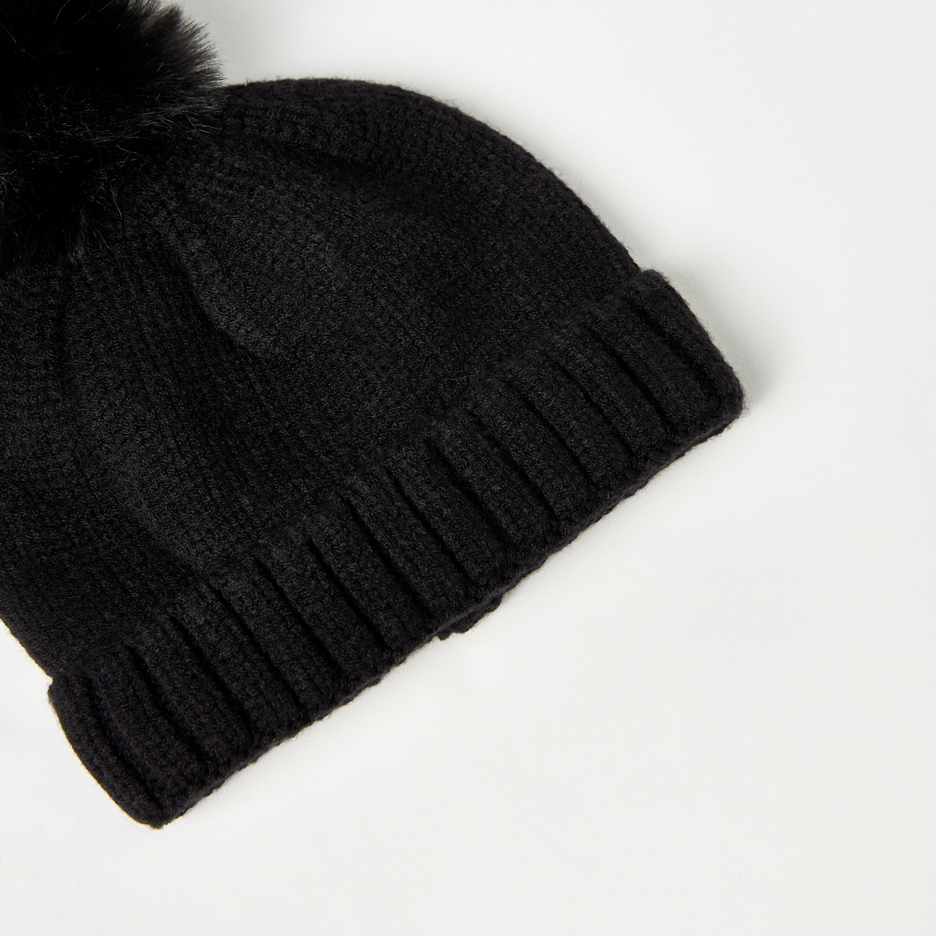 قبعة بيني بارزة الملمس بتزيينات بوم بوم من جونيورز-boys-clothing-winterwear-winteraccessories-image-3