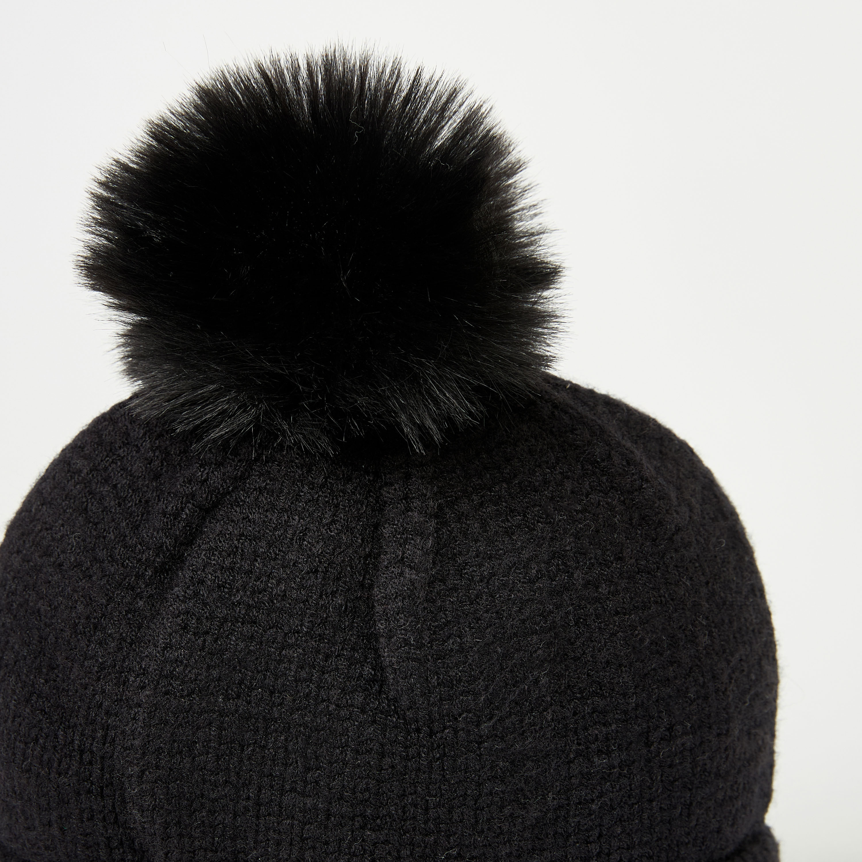 قبعة بيني بارزة الملمس بتزيينات بوم بوم من جونيورز-boys-clothing-winterwear-winteraccessories-image-4