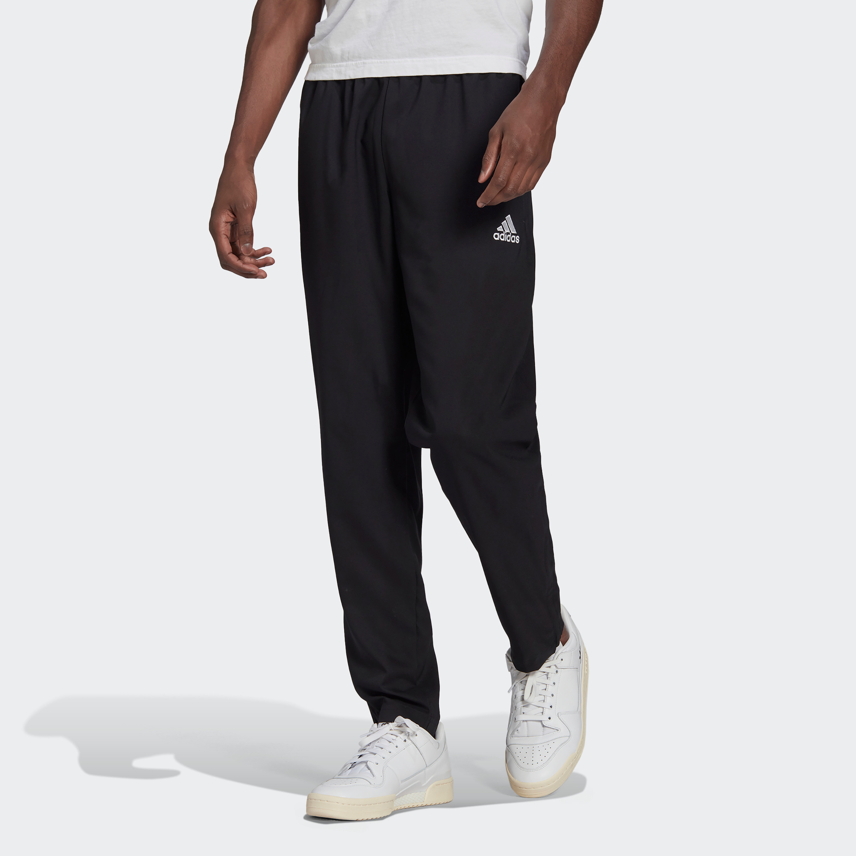 سروال تدريب انترادا 22 برازينتيشن للرجال من اديداس | او اي-men-clothing-bottoms-trousersandchinos-trousers-image-1