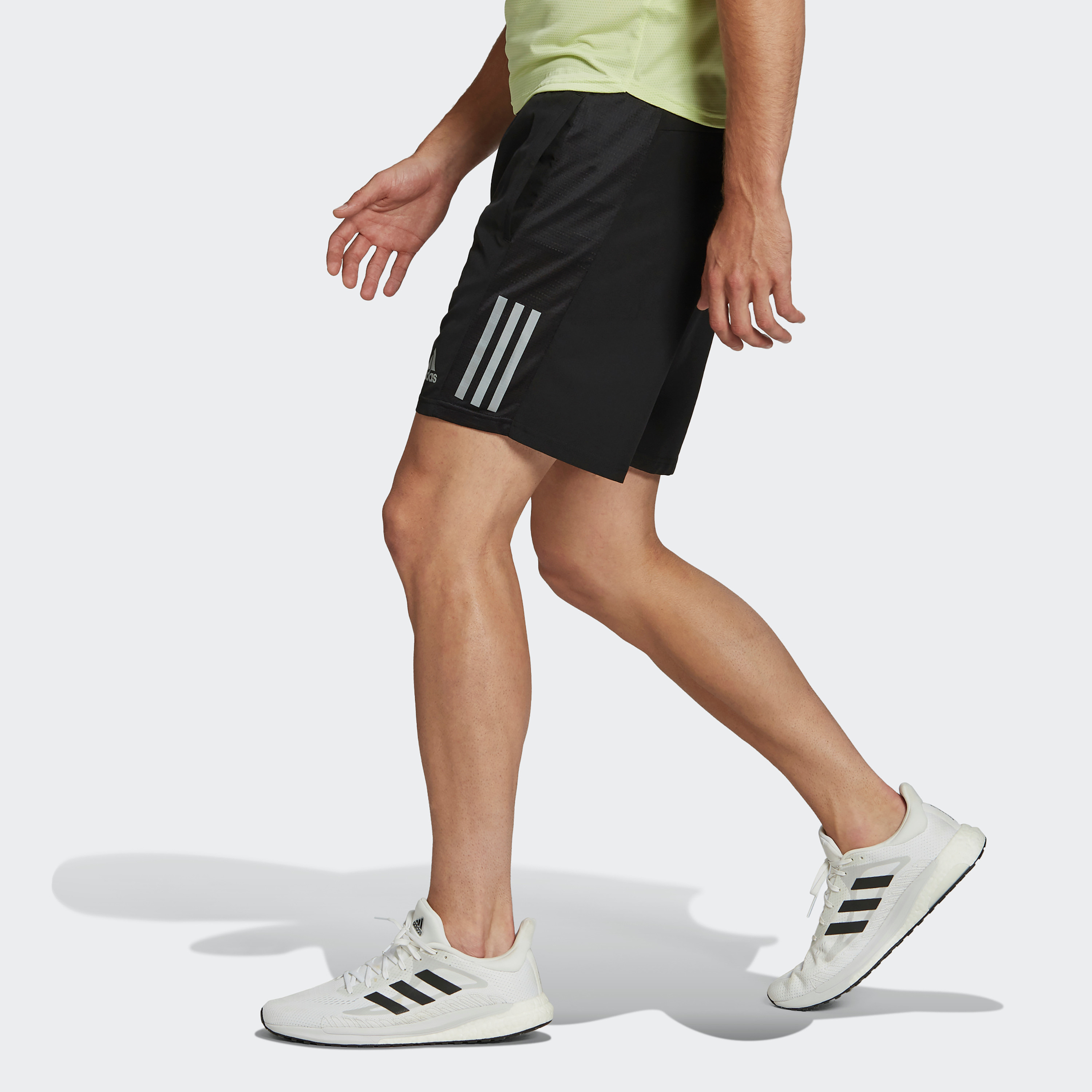  تي شيرت اون ذا رن للنساء من اديداس بثلاثة أشرطة-men-clothing-bottoms-shorts-image-7