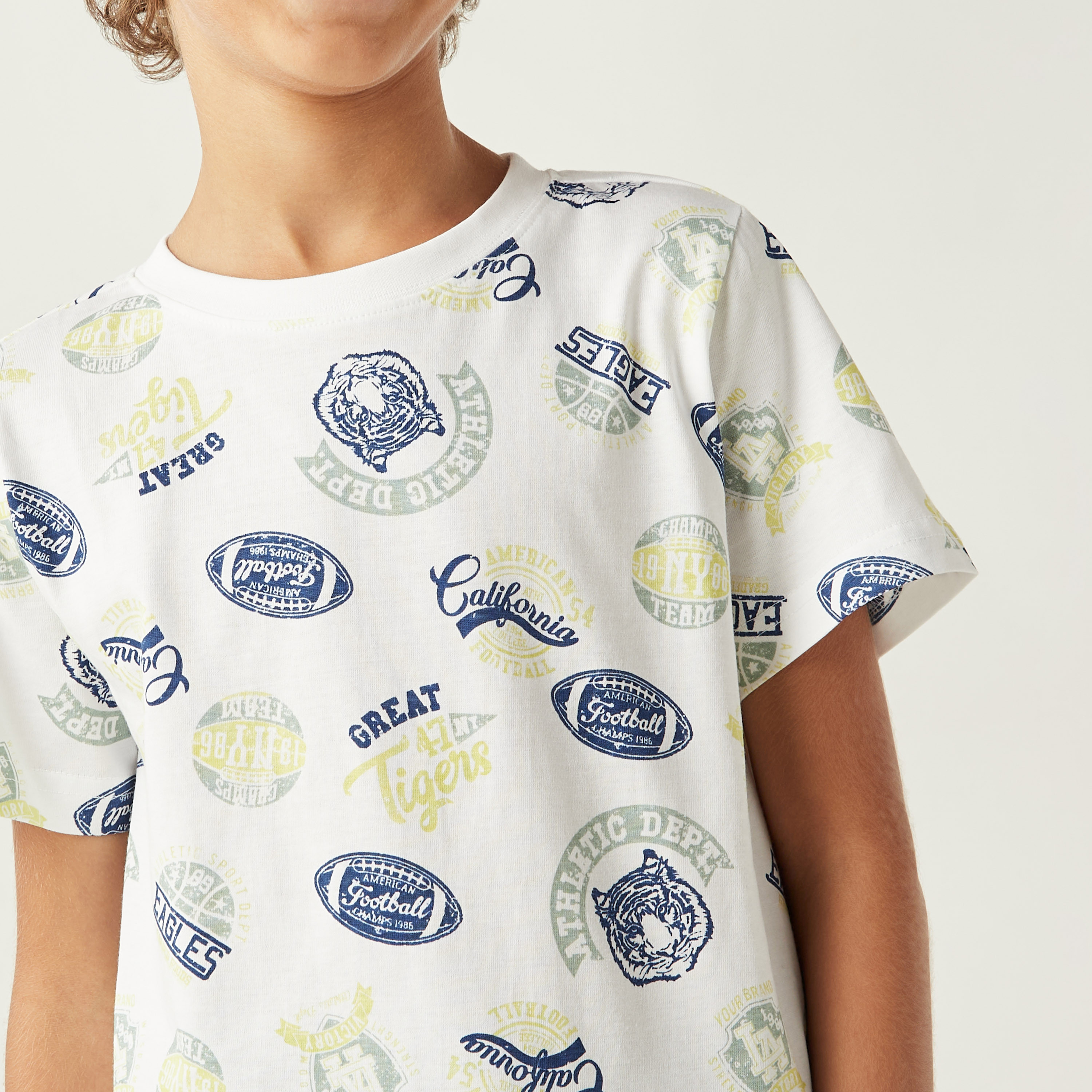 تيشيرت بأكمام قصيرة وطبعات من جونيورز-boys-clothing-tshirtsandpolos-image-3