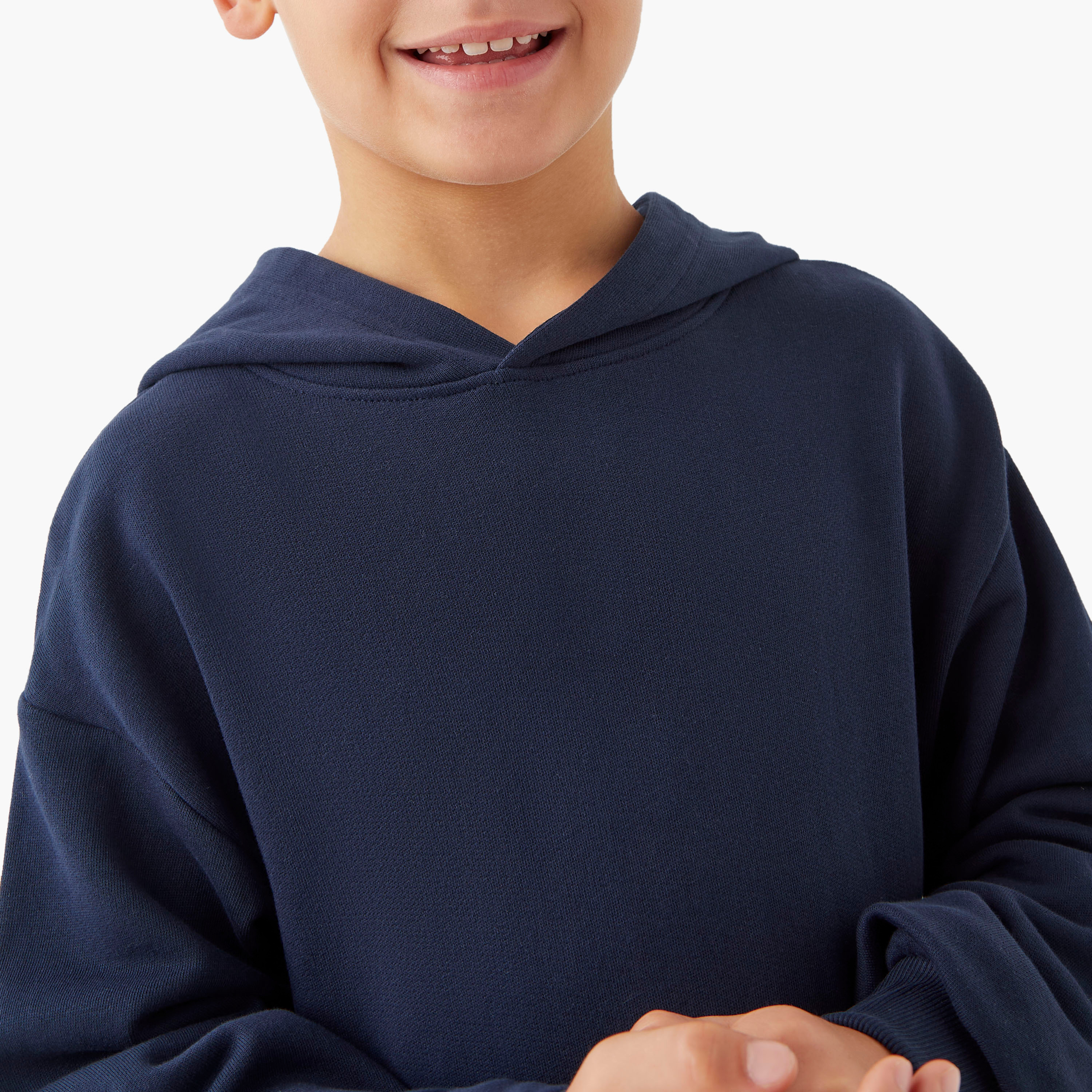 هودي سادة بأكمام طويلة وجيب كنغر من جونيورز-boys-clothing-winterwear-sweatshirts-image-4