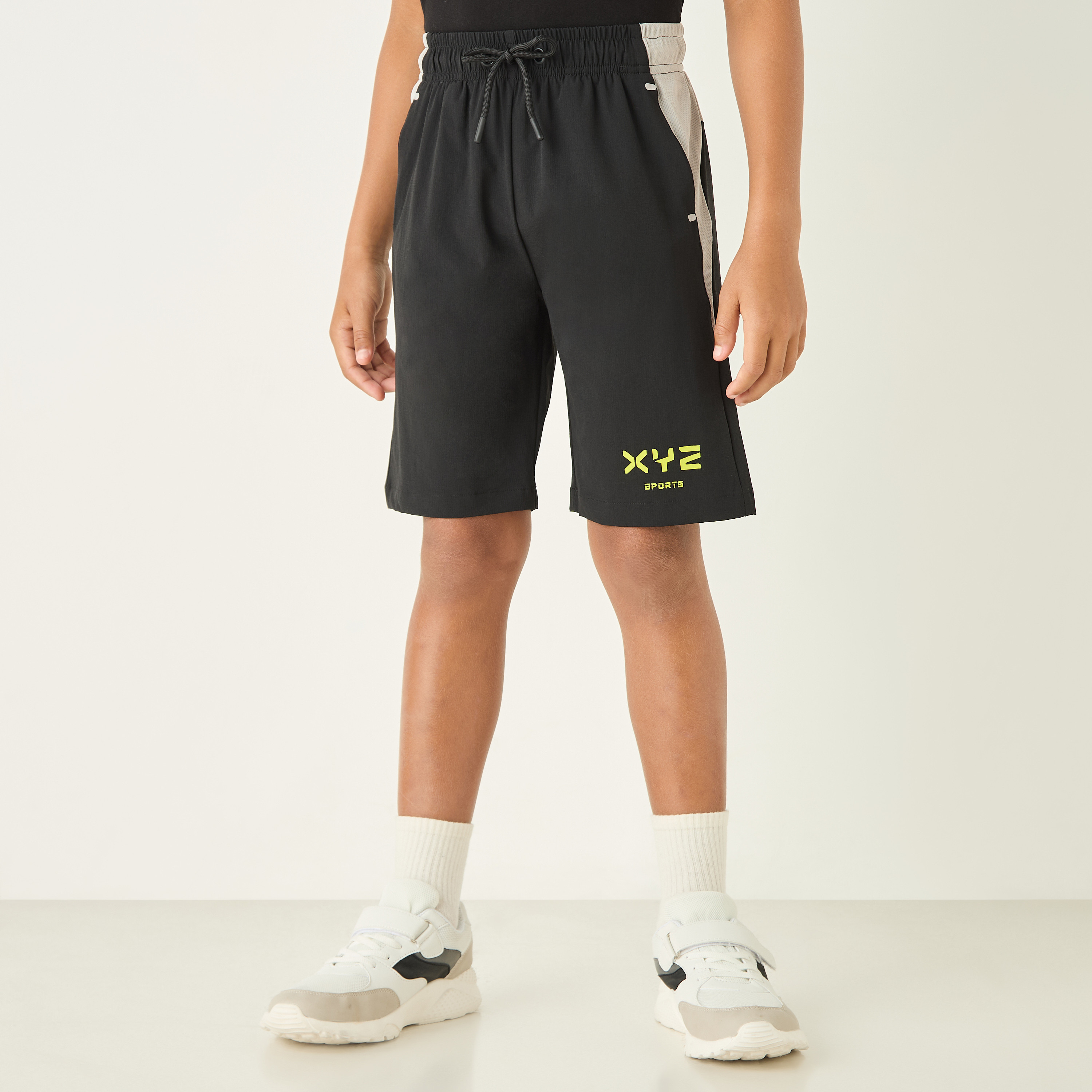 XYZ Logo Print Short with Drawstring Closure and Pockets-sports-boys-clothing-bottoms-shorts-image-1