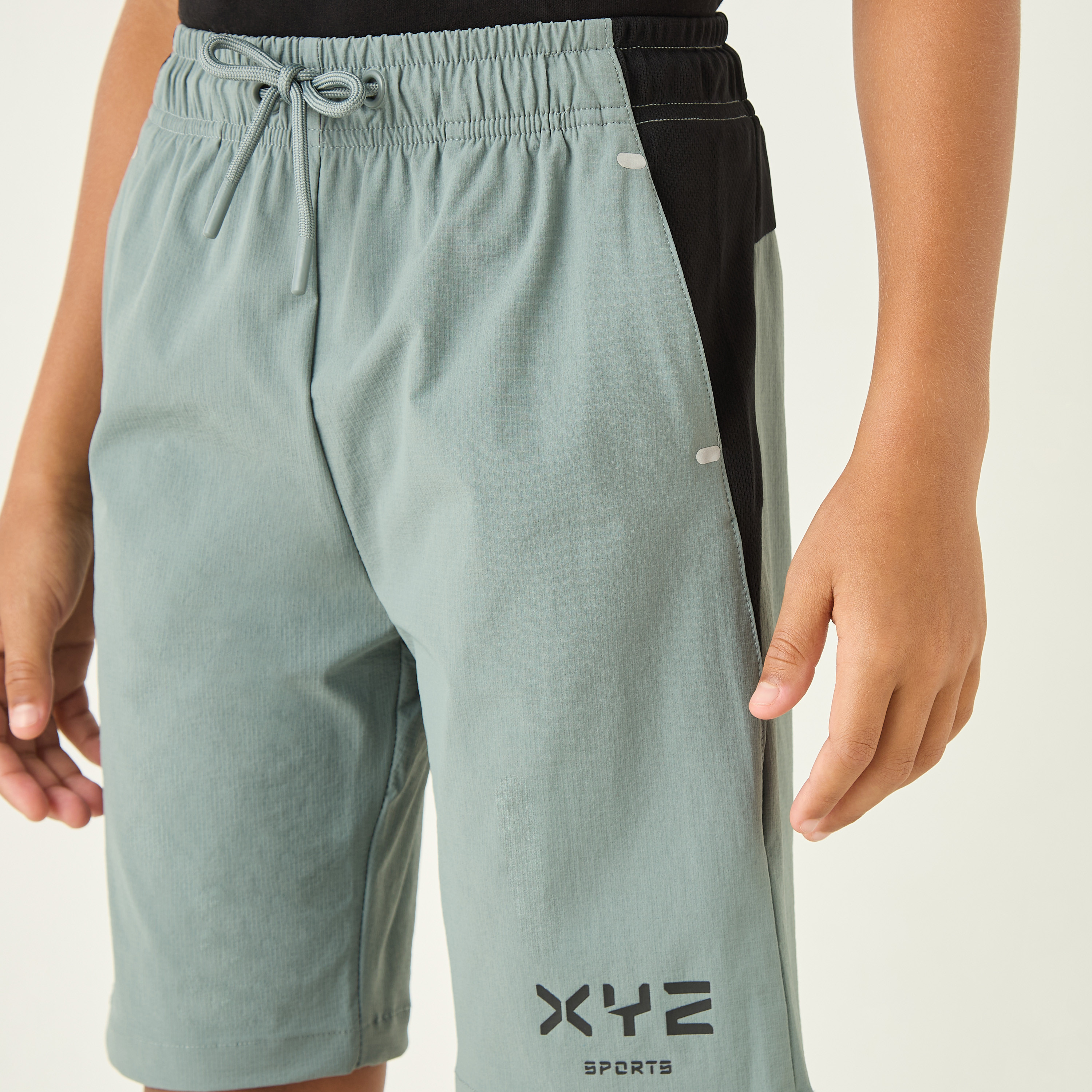 XYZ Logo Print Short with Drawstring Closure and Pockets-sports-boys-clothing-bottoms-shorts-image-4