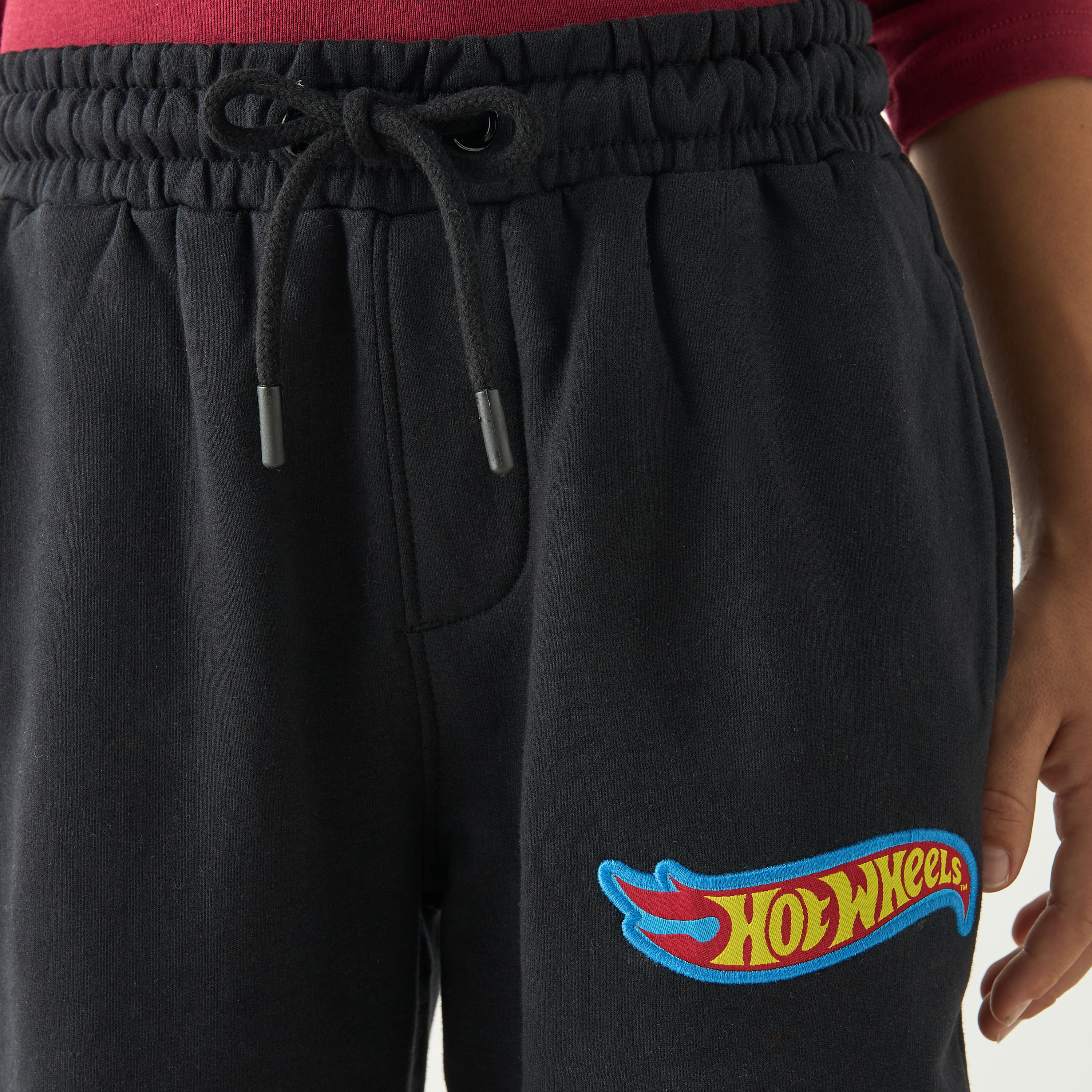 بنطلون رياضي بطبعات هوت ويلز ورباط إغلاق-boys-clothing-bottoms-joggersandtrackpants-image-4