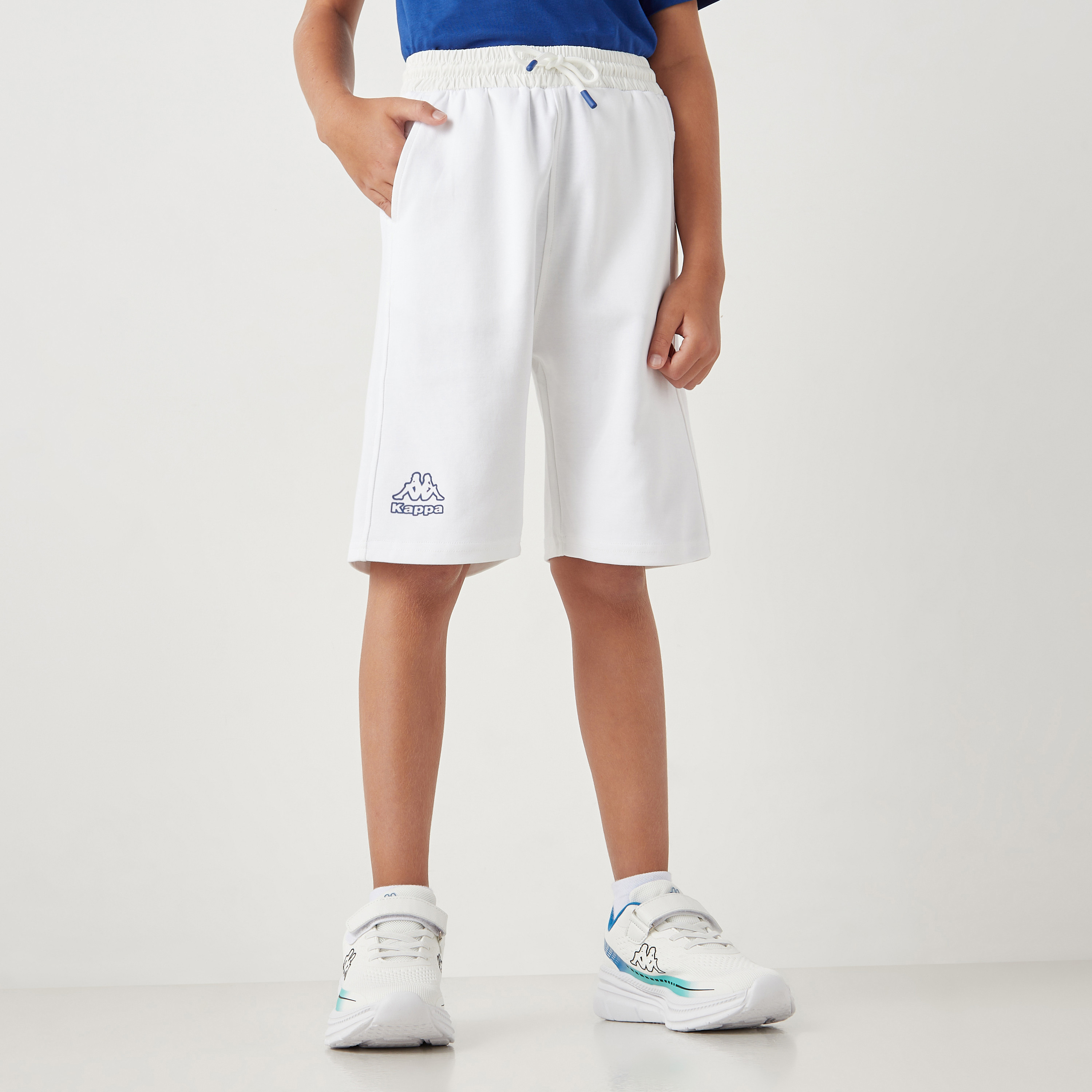 شورت سادة بجيوب ورباط إغلاق وطبعات شعار-boys-clothing-bottoms-shorts-image-4