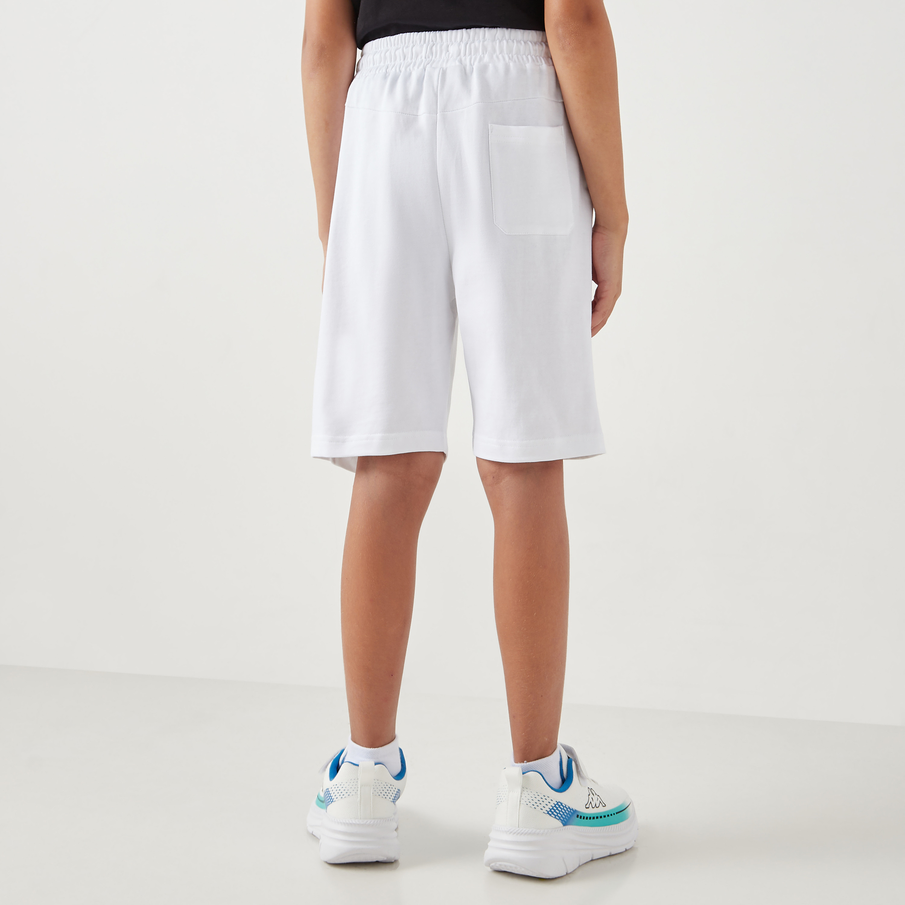 شورت برباط إغلاق وجيوب وطبعات شعار من كابا-sports-boys-clothing-bottoms-shorts-image-3